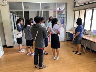 3. ยินดีต้อนรับนักศึกษา โปรแกรมวิชาบรรณรักษ์ศาสตร์และสารสนเทศศึกษา คณะมนุษยศาสตร์และสังคมศาสตร์ เยี่ยมชม สำนักวิทยบริการและเทคโนโลยีสารสนเทศ มหาวิทยาลัยราชภัฏกำแพงเพชร