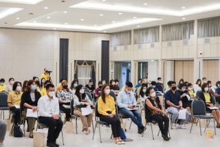 4. การบรรยายพิเศษ "ปรับความคิดและมาตราฐานทางจริยธรรมนำสู่การพัฒนา"