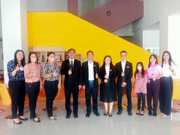 คณะผู้บริหารจากวิทยาลัยอาชีวศึกษาและเทคนิคสิบสองปันนา ประเทศสาธารณรัฐประชาชนจีน เยี่ยมชมแหล่งทรัพยากรการเรียนรู้ มหาวิทยาลัยราชภัฏกำแพงเพชร