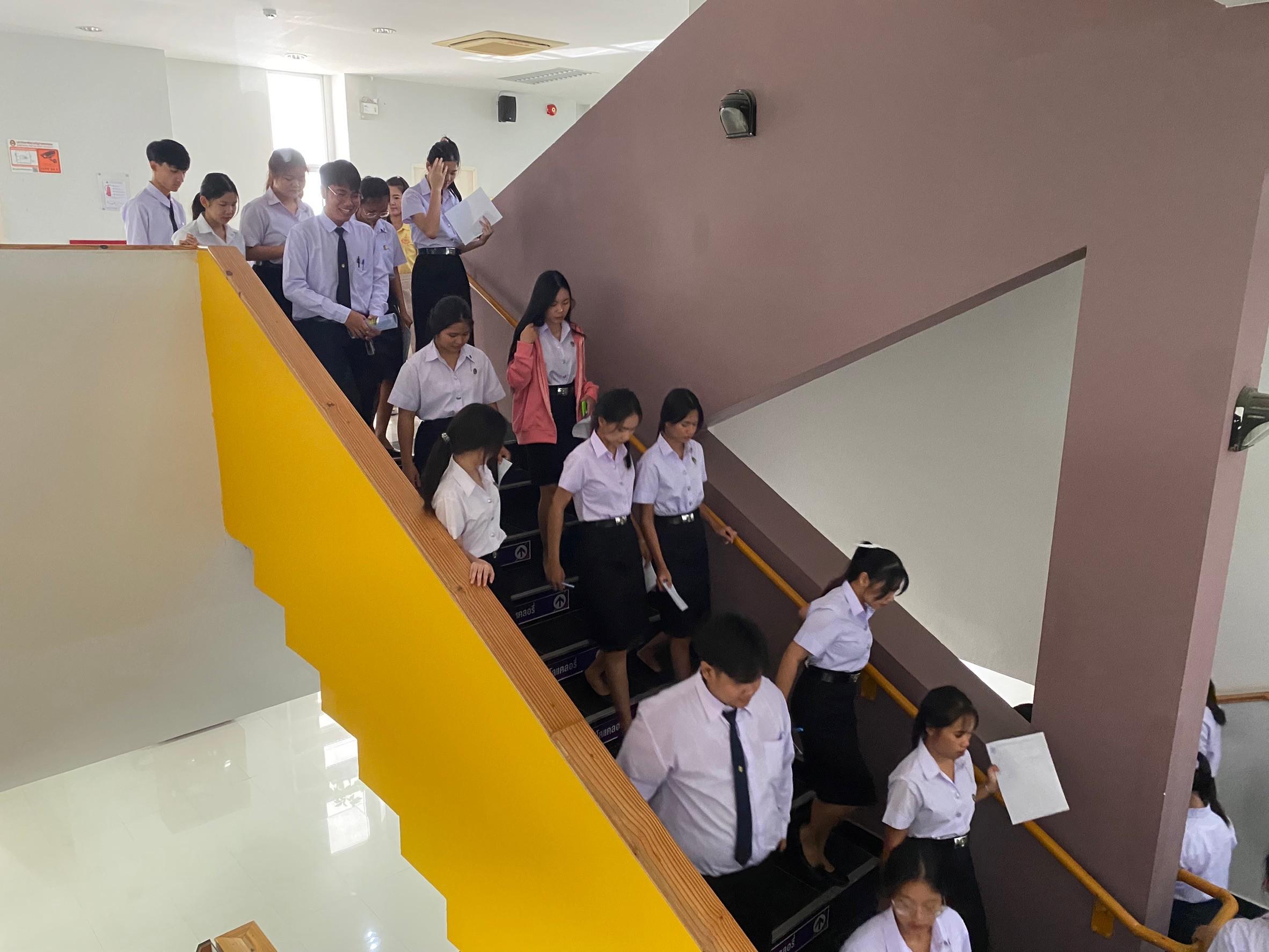 3. วันที่ 17 มิถุนายน 2567 แนะนำบริการ สำนักวิทยบริการและเทคโนโลยีสารสนเทศ