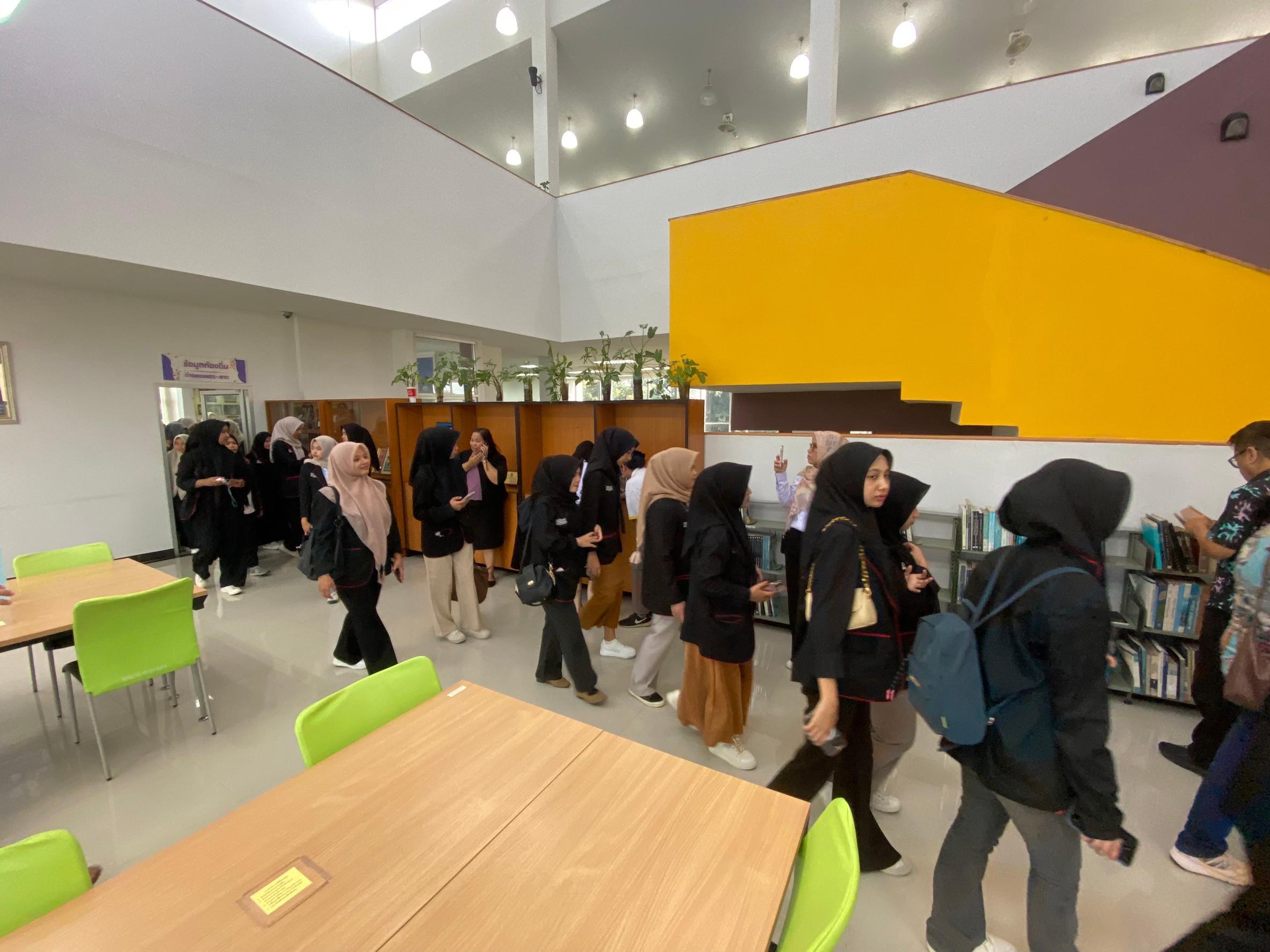 1. วันที่ 12 กรกฏาคม 2567 ยินดีต้อนรับ คณะผู้บริหารและนักศึกษาจากมหาวิทยาลัย Ubudiyah University Indonesia ประเทศสาธารณรัฐอินโดนีเซีย