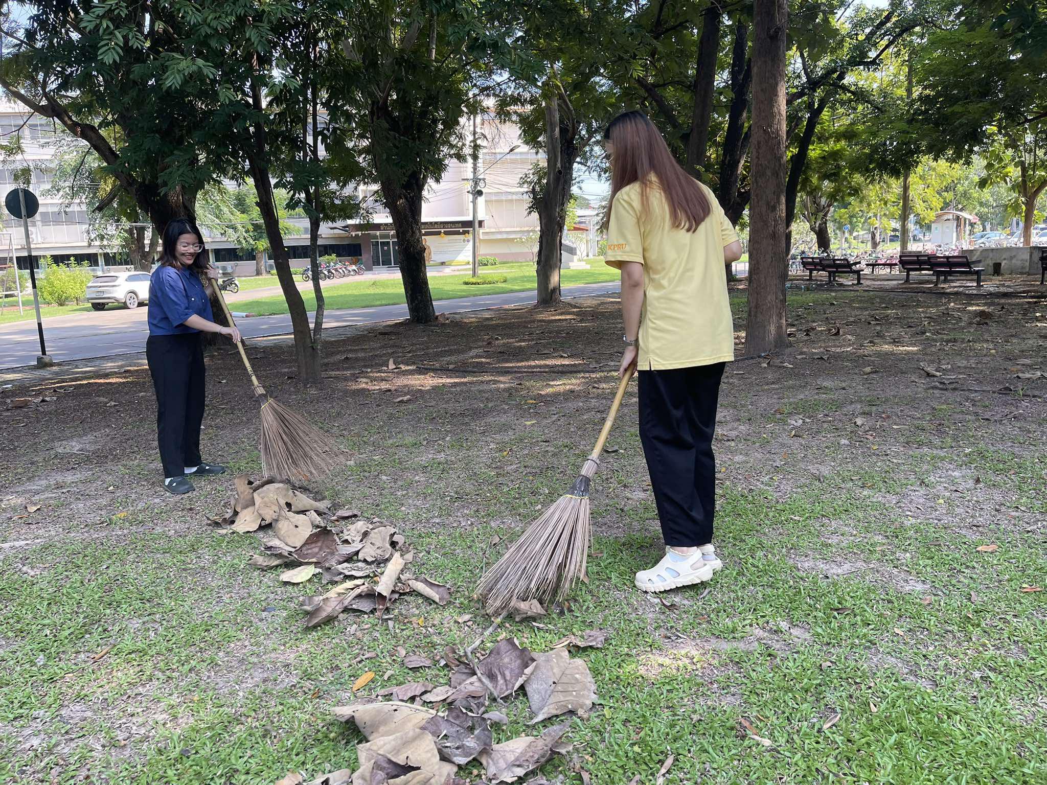 32. กิจกรรม Big Cleaning Day เนื่องในวันคล้ายวันสวรรคต พระบรมชนกาธิเบศร มหาภูมิพลอดุลยเดชมหาราช บรมนาถบพิตร ประจำปี 2567