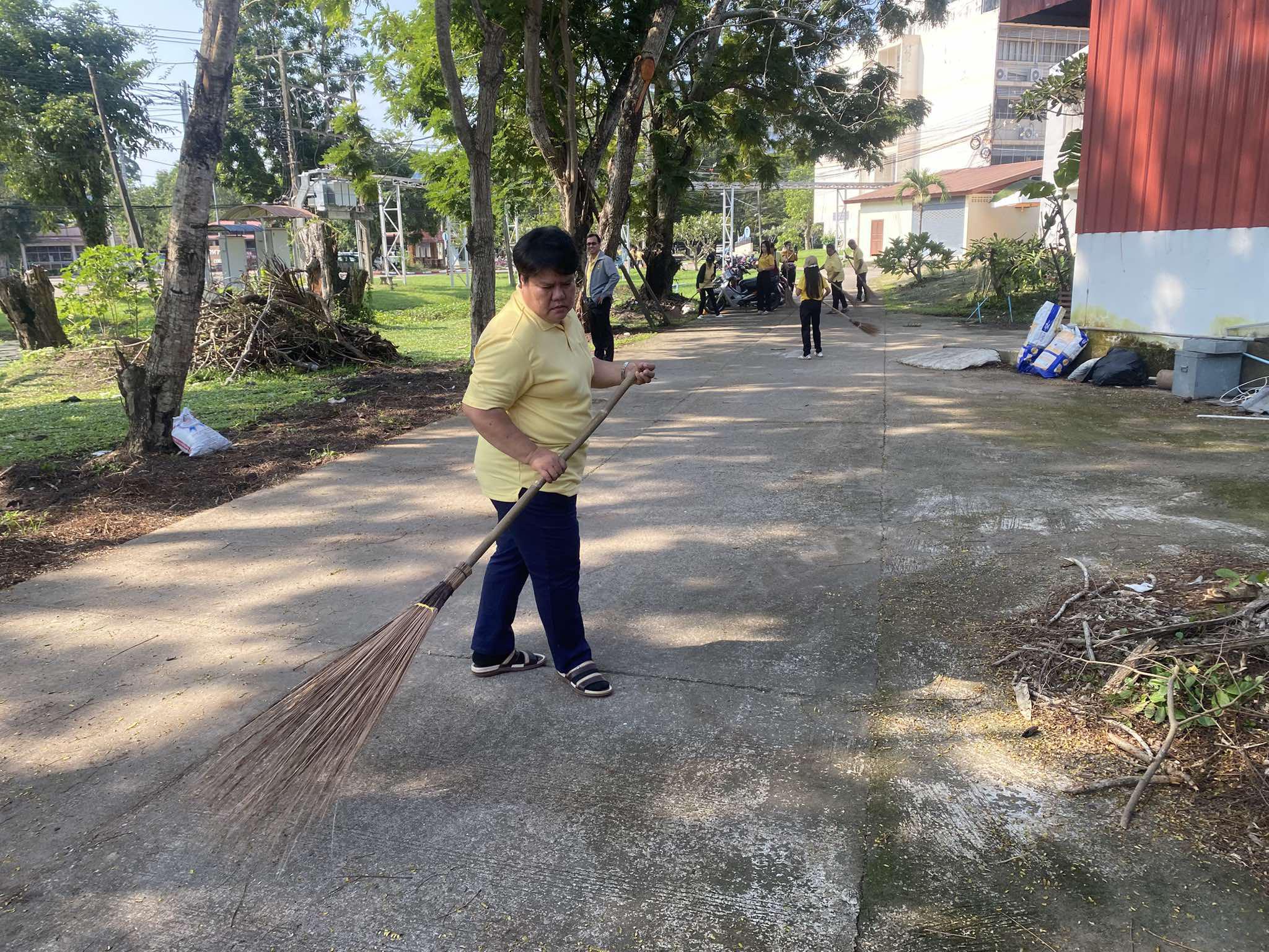 40. กิจกรรม Big Cleaning Day เนื่องในวันคล้ายวันสวรรคต พระบรมชนกาธิเบศร มหาภูมิพลอดุลยเดชมหาราช บรมนาถบพิตร ประจำปี 2567