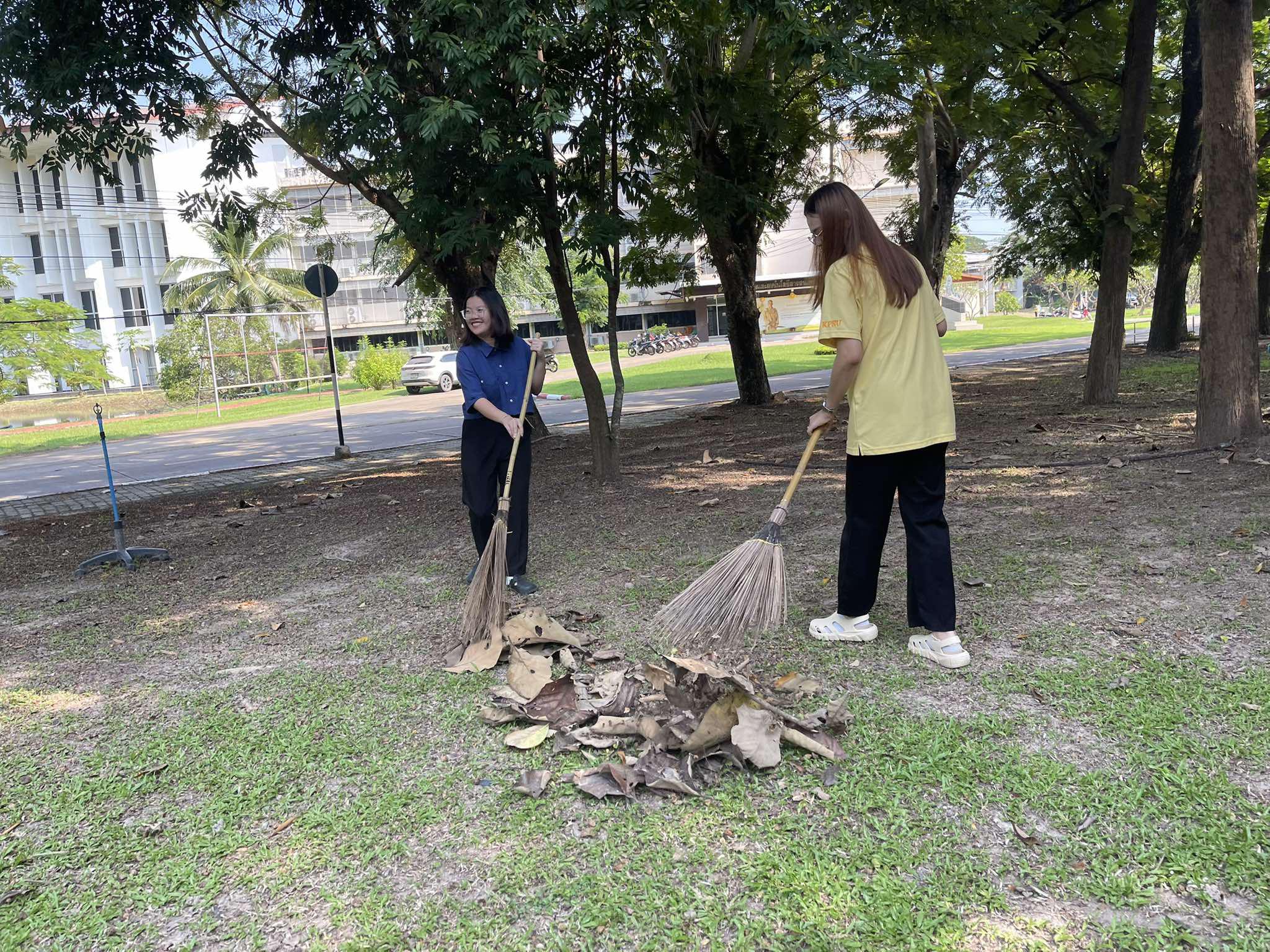 49. กิจกรรม Big Cleaning Day เนื่องในวันคล้ายวันสวรรคต พระบรมชนกาธิเบศร มหาภูมิพลอดุลยเดชมหาราช บรมนาถบพิตร ประจำปี 2567