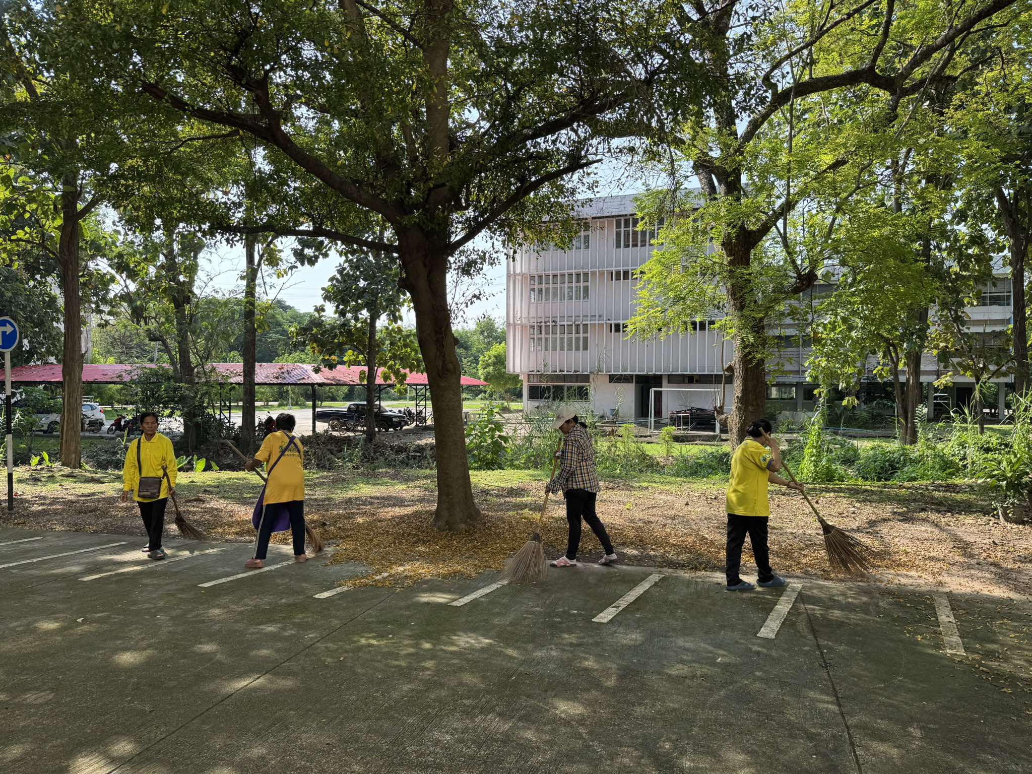 73. กิจกรรม Big Cleaning Day เนื่องในวันคล้ายวันสวรรคต พระบรมชนกาธิเบศร มหาภูมิพลอดุลยเดชมหาราช บรมนาถบพิตร ประจำปี 2567