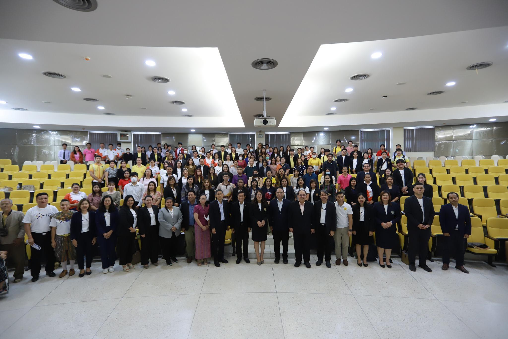 1. โครงการอบรมสัมมนาเป็นคณะการขับเคลื่อนธรรมาภิบาลในสถาบันอุดมศึกษาเพื่อส่งเสริมให้ผู้บริหาร คณะจารย์ บุคลากรและผู้เรียนมีคุณธรรมจริยธรรม ปฏิบัติตามประมวลจริยธรรม และป้องกันการประพฤติทุจริตและประพฤติมิชอบ