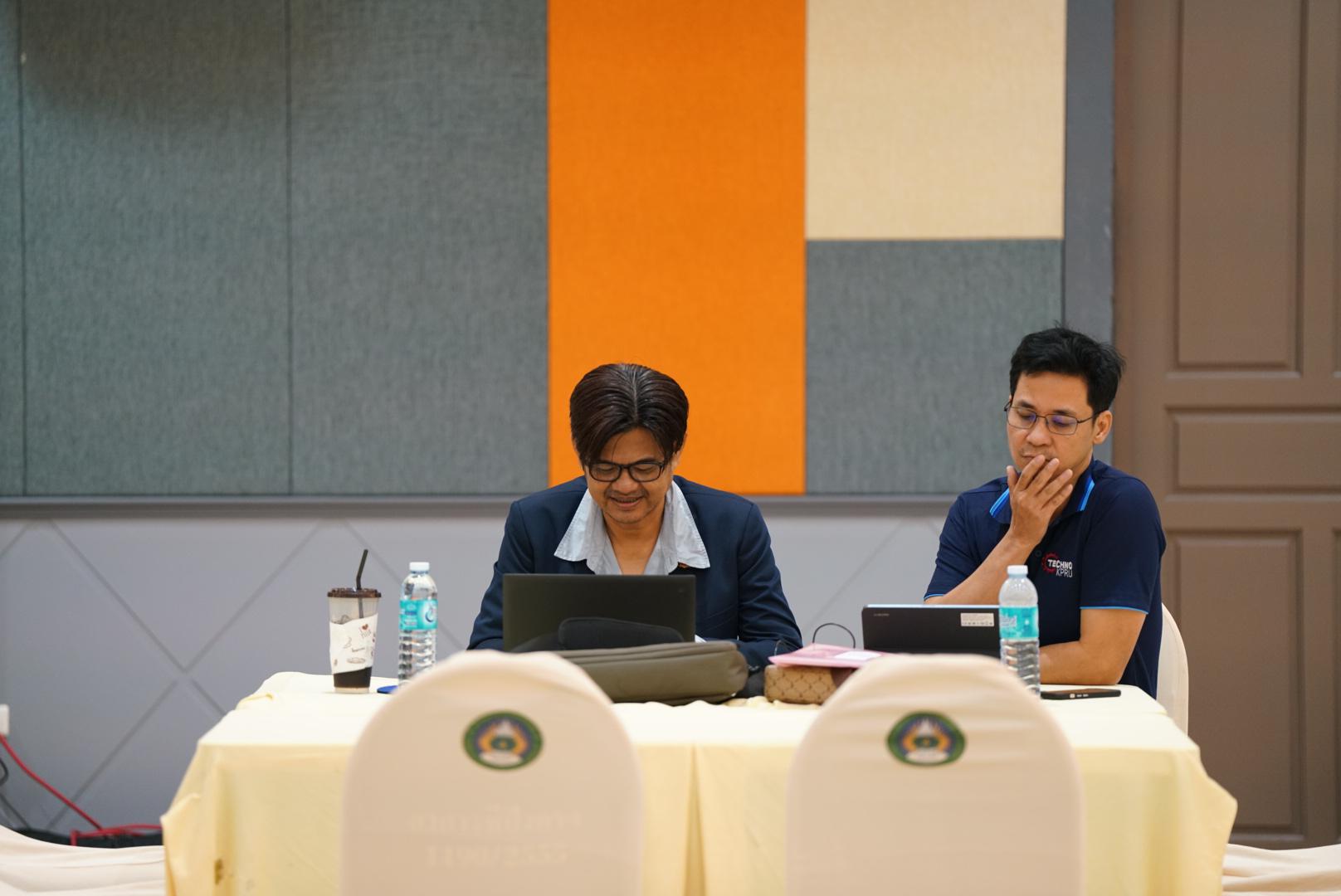 3. มรภ.กำแพงเพชร ทบทวนแผนกลยุทธ์ และแผนปฏิบัติราชการ เพื่อจัดทำแผนกลยุทธ์และแผนปฏิบัติราชการ ประจำปี 2569