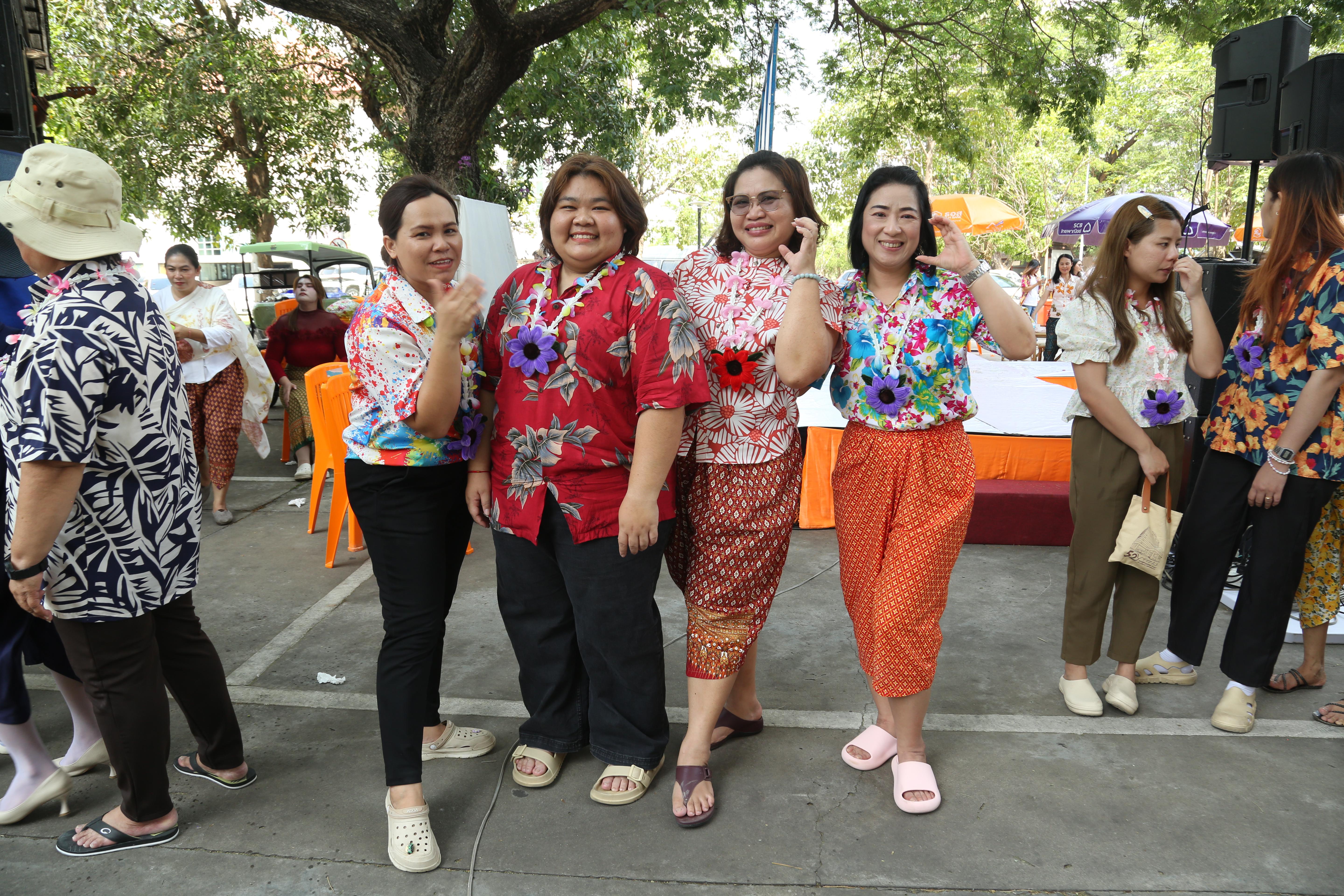 97. กิจกรรม KPRU สวมผ้าไทย ห่มสไบ ใส่โจงสงกรานต์ สืบสานประเพณี ประจำปี 2568 ในวันที่ 30 เมษายน 2568
