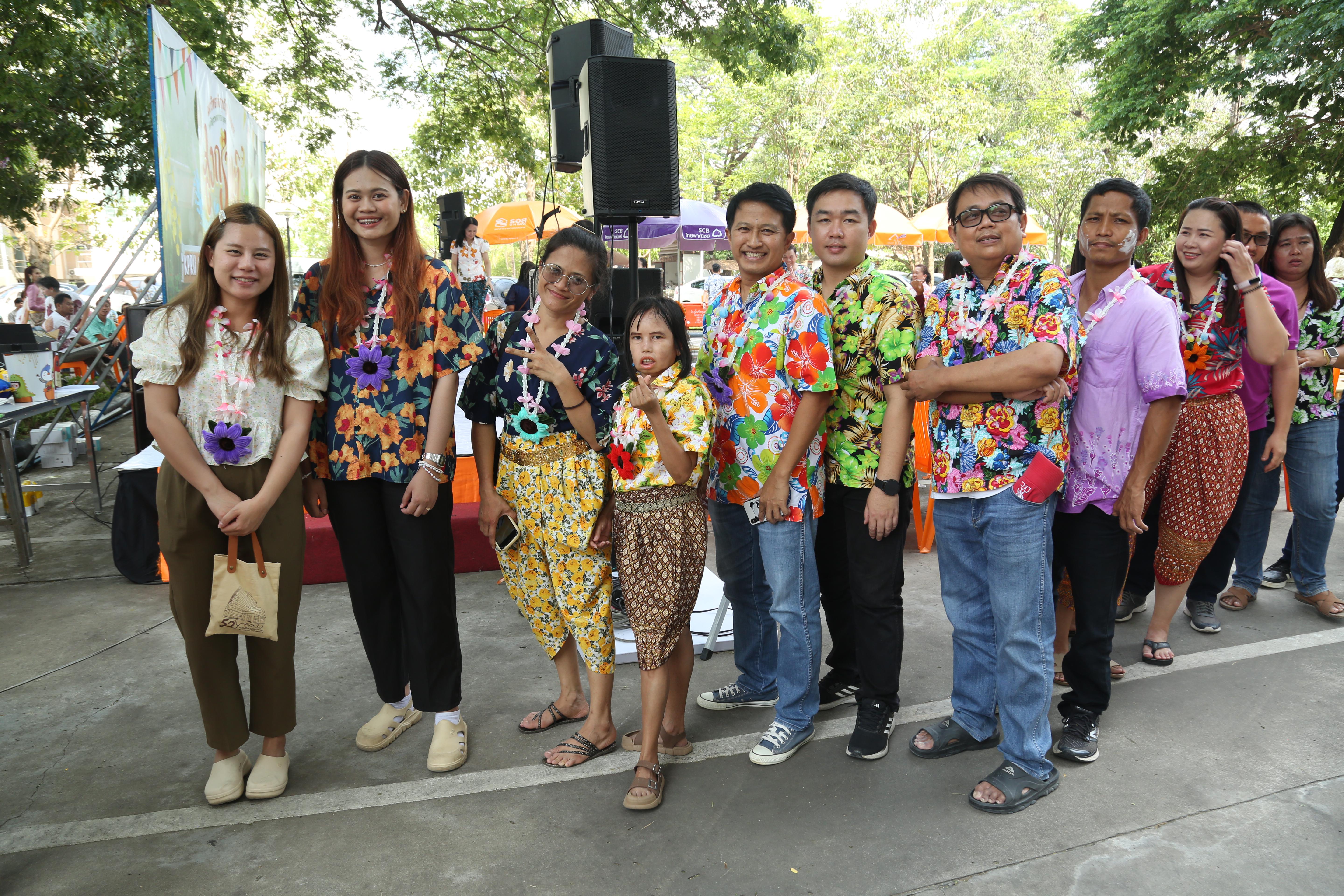 99. กิจกรรม KPRU สวมผ้าไทย ห่มสไบ ใส่โจงสงกรานต์ สืบสานประเพณี ประจำปี 2568 ในวันที่ 30 เมษายน 2568