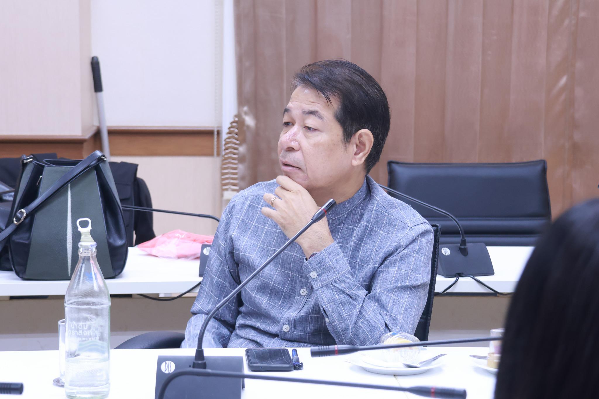 8. ผู้บริหารสำนักวิทยบริการและเทคโนโลยีสารสนเทศ รับมอบนโยบาย ผู้บริหารมหาวิทยาลัยราชภัฏกำแพงเพชร