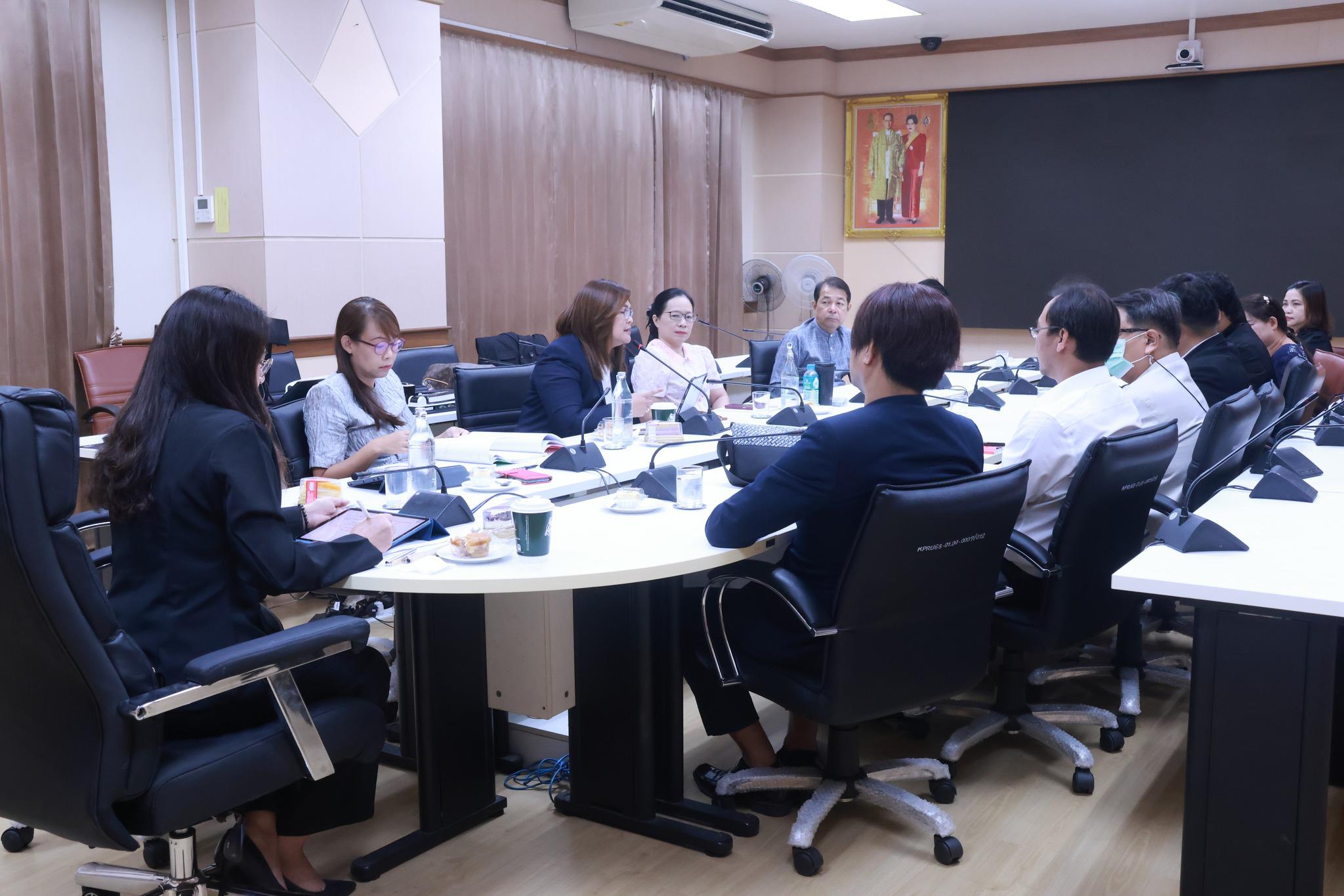 24. ผู้บริหารสำนักวิทยบริการและเทคโนโลยีสารสนเทศ รับมอบนโยบาย ผู้บริหารมหาวิทยาลัยราชภัฏกำแพงเพชร