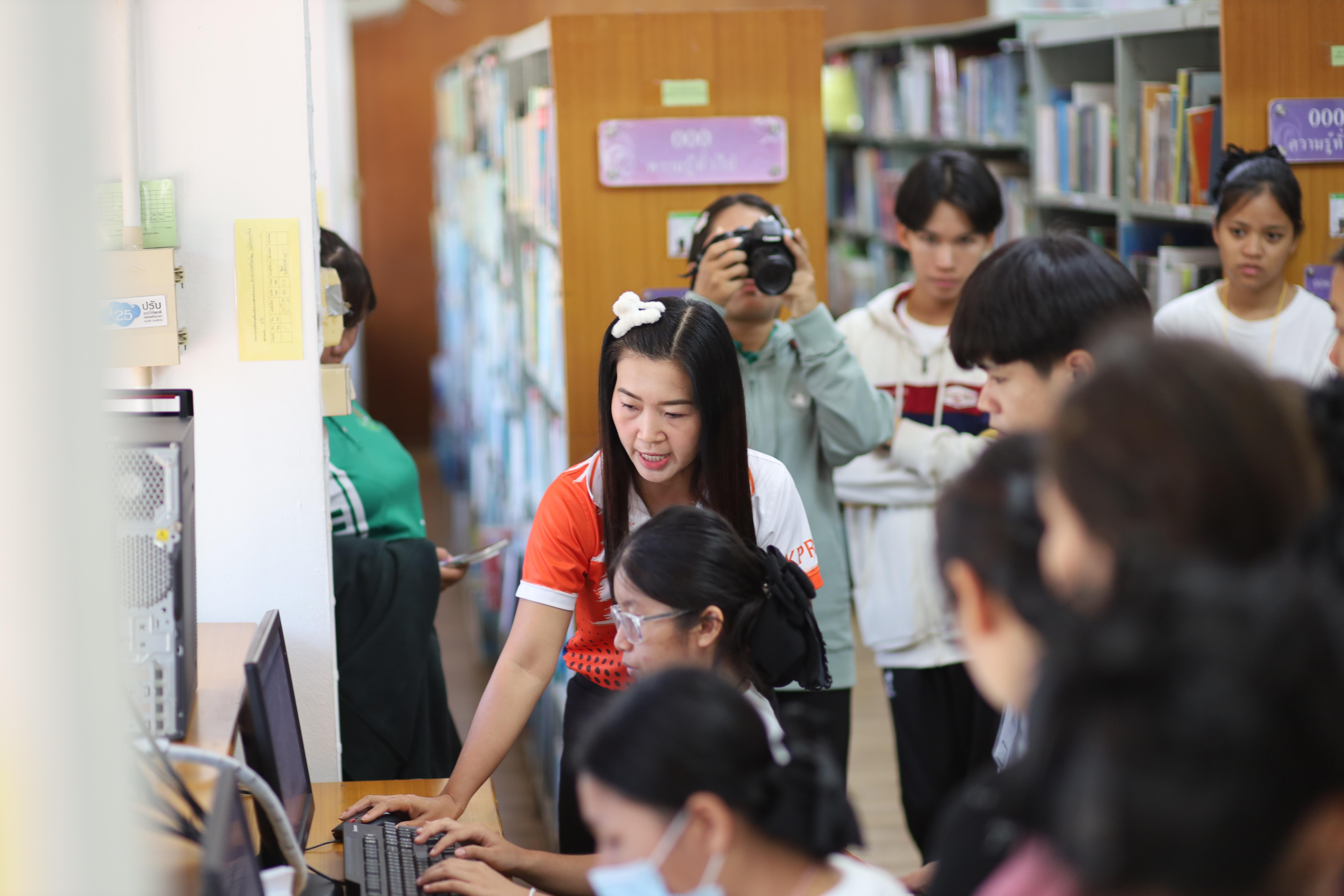 4. กิจกรรมต้อนรับนักศึกษาชั้นปีที่ 1 คณะพยาบาลศาสตร์ เยี่ยมชมสำนักวิทยบริการและเทคโนโลยีสารสนเทศ