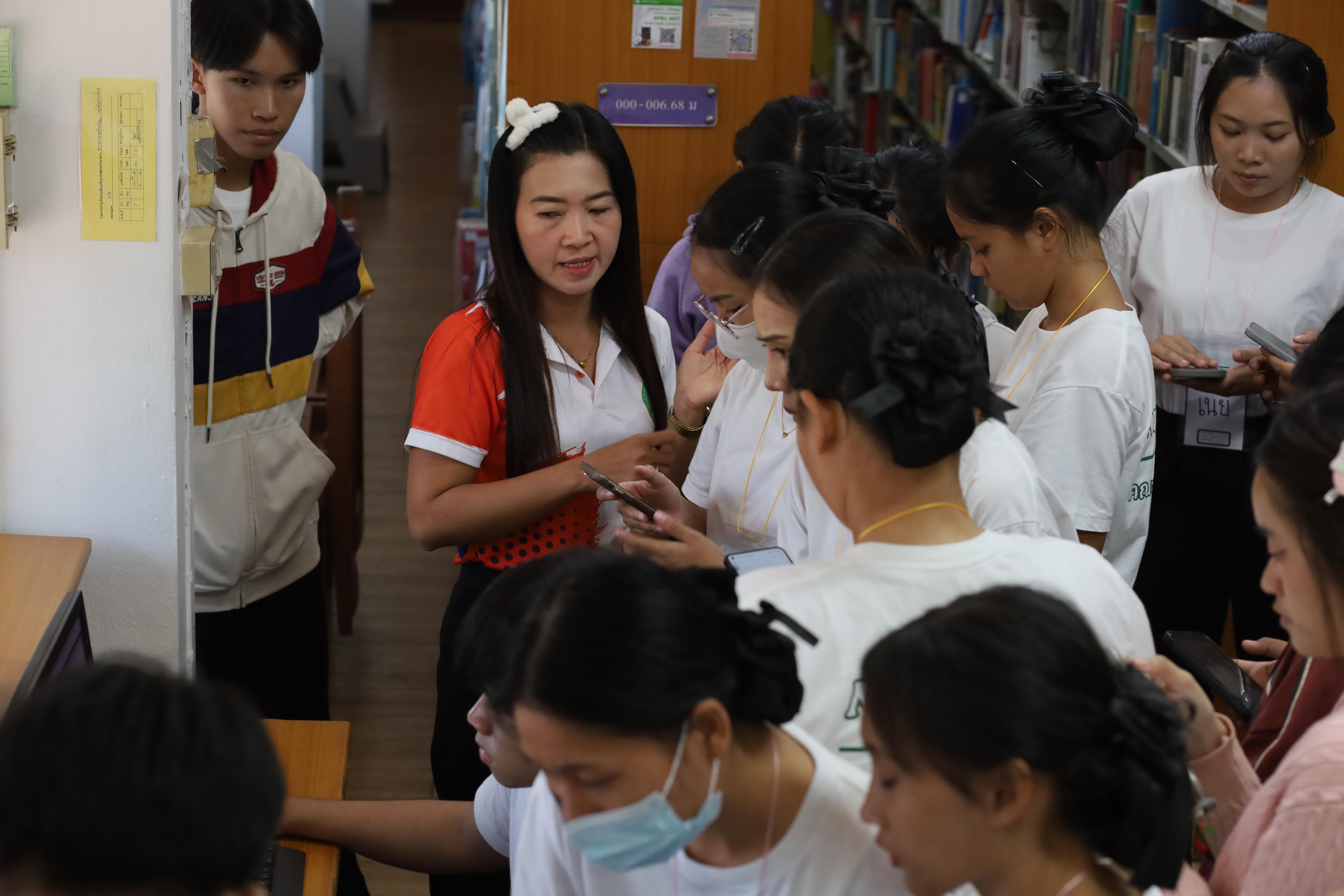 14. กิจกรรมต้อนรับนักศึกษาชั้นปีที่ 1 คณะพยาบาลศาสตร์ เยี่ยมชมสำนักวิทยบริการและเทคโนโลยีสารสนเทศ