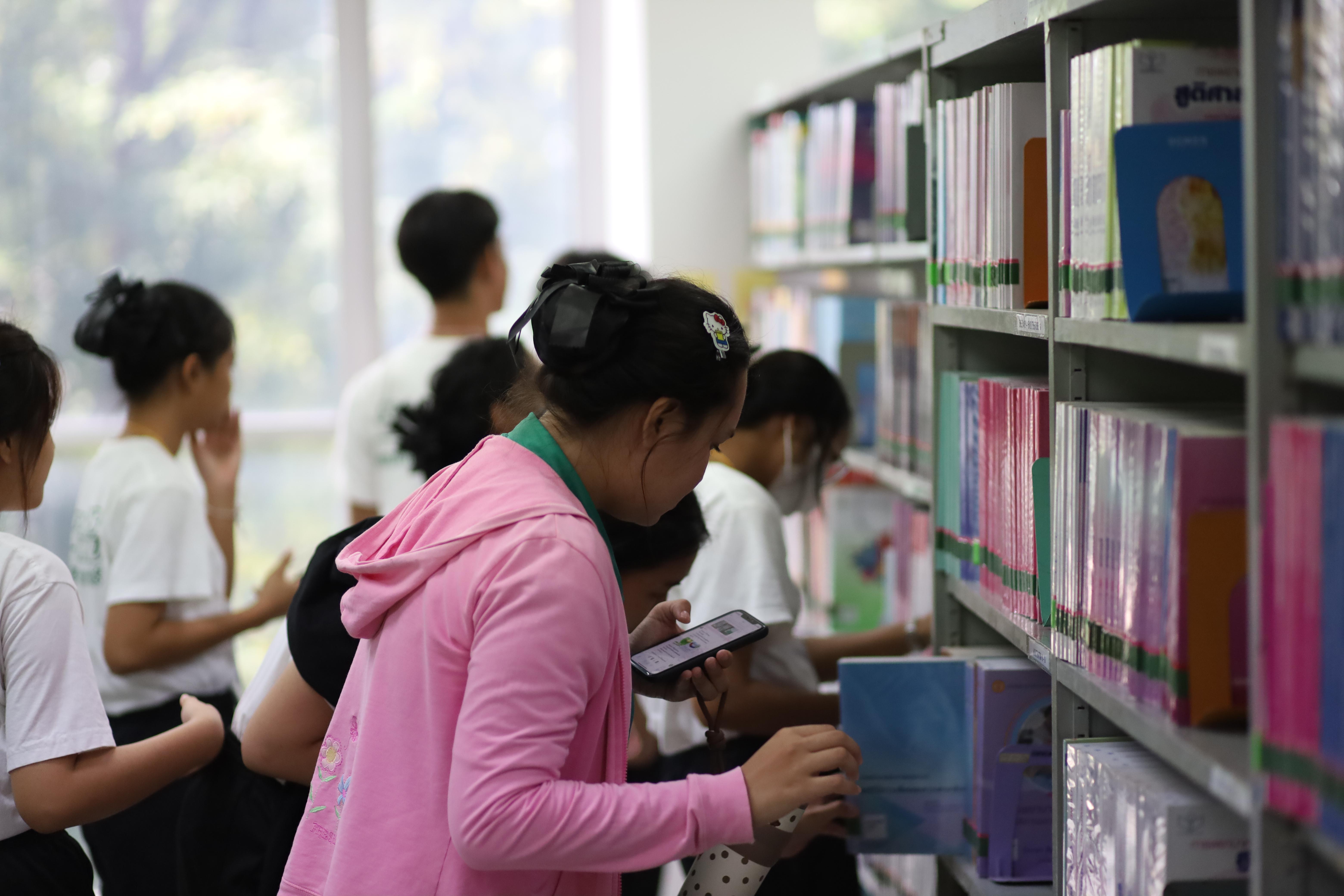 29. กิจกรรมต้อนรับนักศึกษาชั้นปีที่ 1 คณะพยาบาลศาสตร์ เยี่ยมชมสำนักวิทยบริการและเทคโนโลยีสารสนเทศ