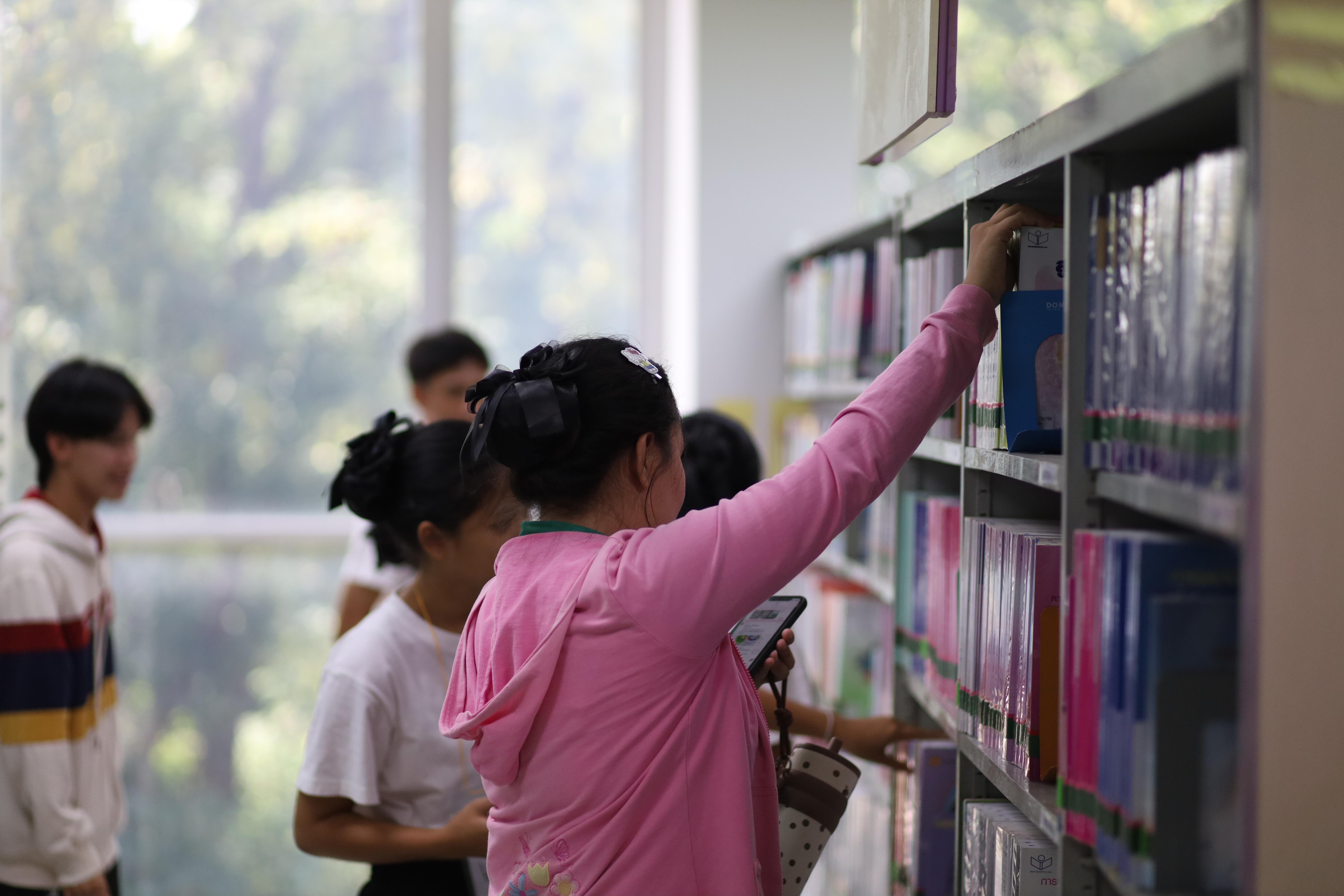 30. กิจกรรมต้อนรับนักศึกษาชั้นปีที่ 1 คณะพยาบาลศาสตร์ เยี่ยมชมสำนักวิทยบริการและเทคโนโลยีสารสนเทศ