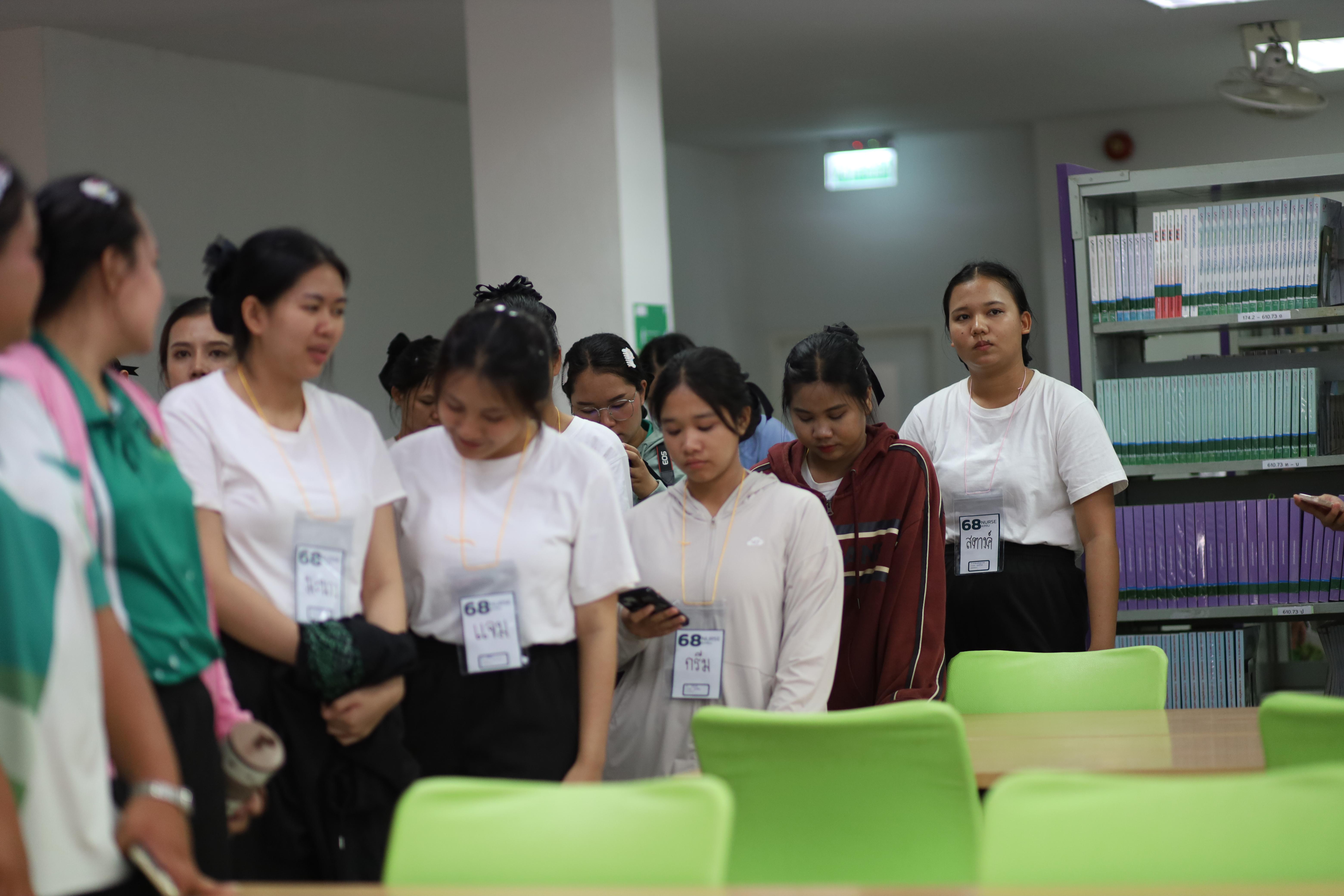 40. กิจกรรมต้อนรับนักศึกษาชั้นปีที่ 1 คณะพยาบาลศาสตร์ เยี่ยมชมสำนักวิทยบริการและเทคโนโลยีสารสนเทศ