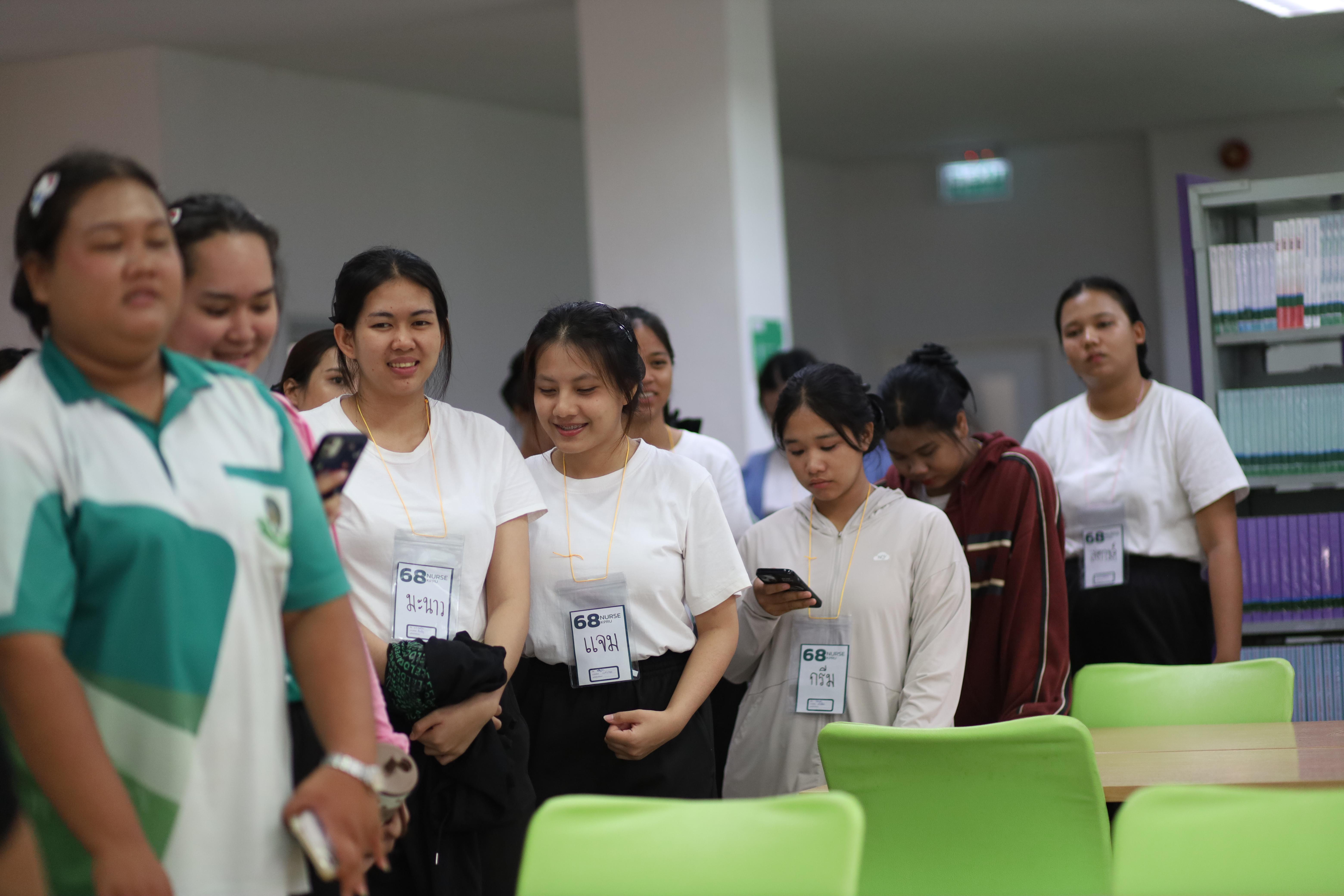 41. กิจกรรมต้อนรับนักศึกษาชั้นปีที่ 1 คณะพยาบาลศาสตร์ เยี่ยมชมสำนักวิทยบริการและเทคโนโลยีสารสนเทศ