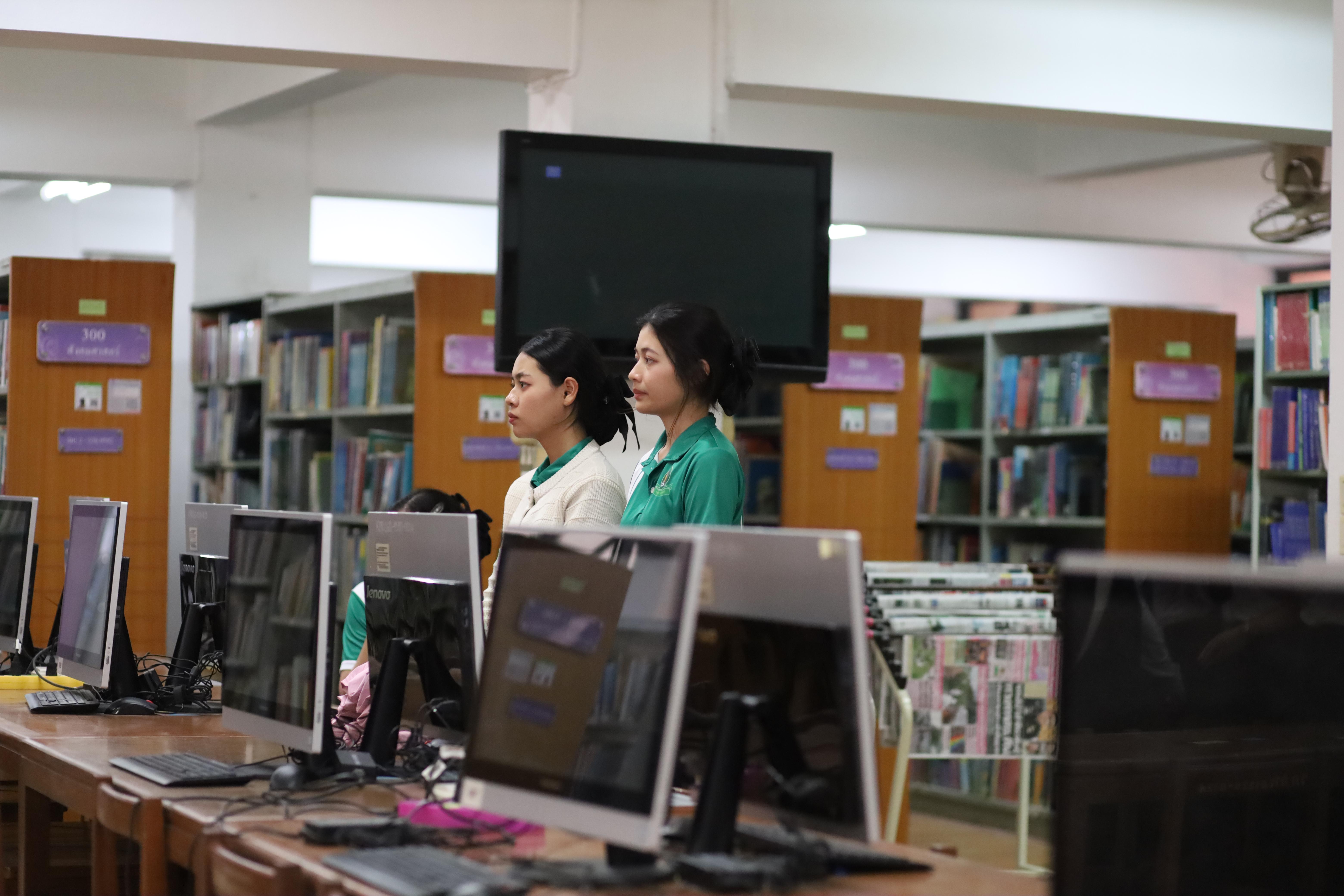 45. กิจกรรมต้อนรับนักศึกษาชั้นปีที่ 1 คณะพยาบาลศาสตร์ เยี่ยมชมสำนักวิทยบริการและเทคโนโลยีสารสนเทศ