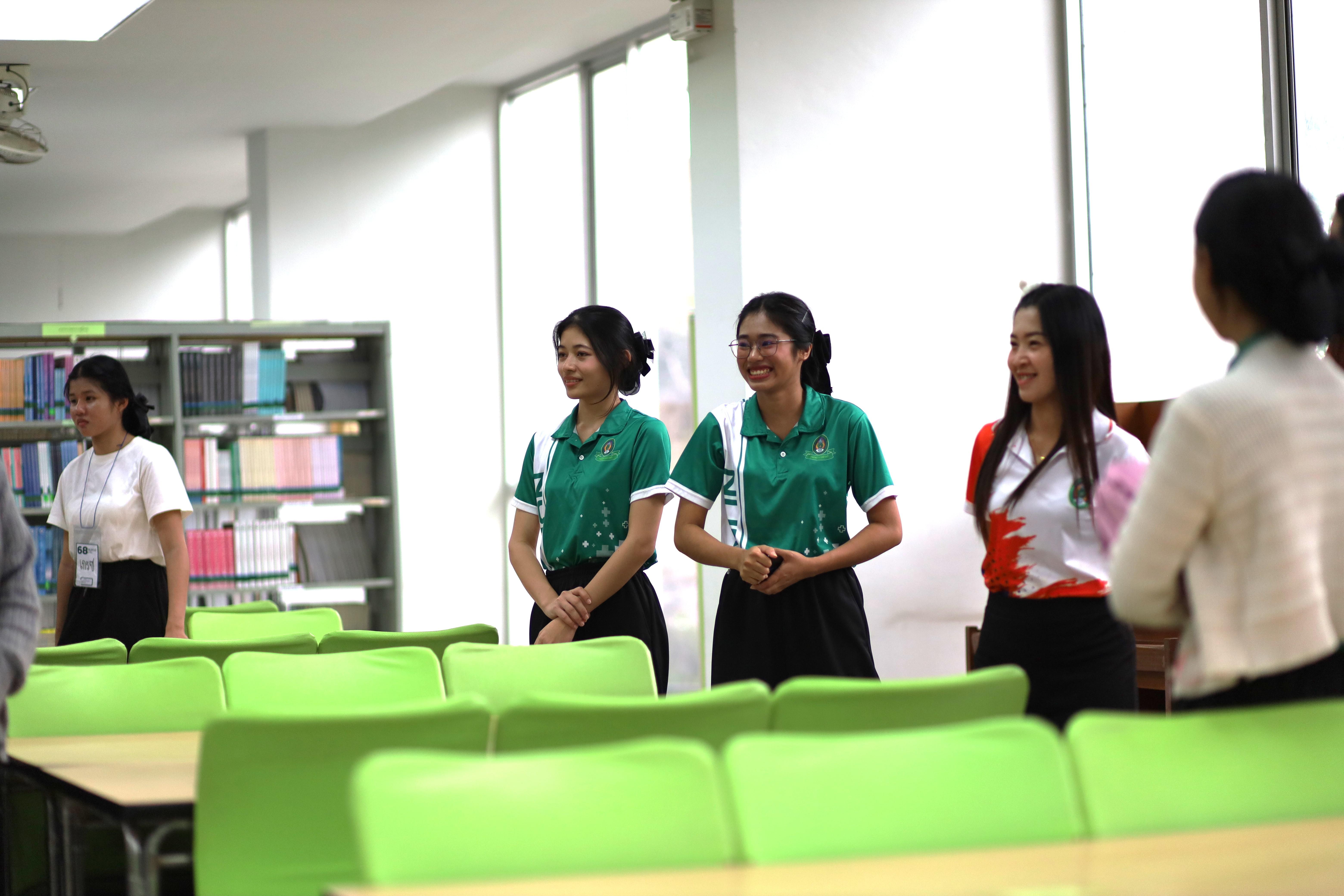 69. กิจกรรมต้อนรับนักศึกษาชั้นปีที่ 1 คณะพยาบาลศาสตร์ เยี่ยมชมสำนักวิทยบริการและเทคโนโลยีสารสนเทศ
