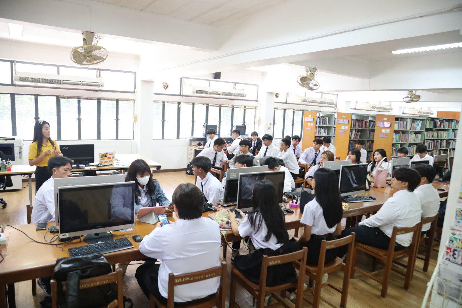 1. กิจกรรมต้อนรับนักศึกษาวิทยาการคอมพิวเตอร์ คณะวิทยาศาสตร์และเทคโนโลยี เยี่ยมชมสำนักวิทยบริการและเทคโนโลยีสารสนเทศ