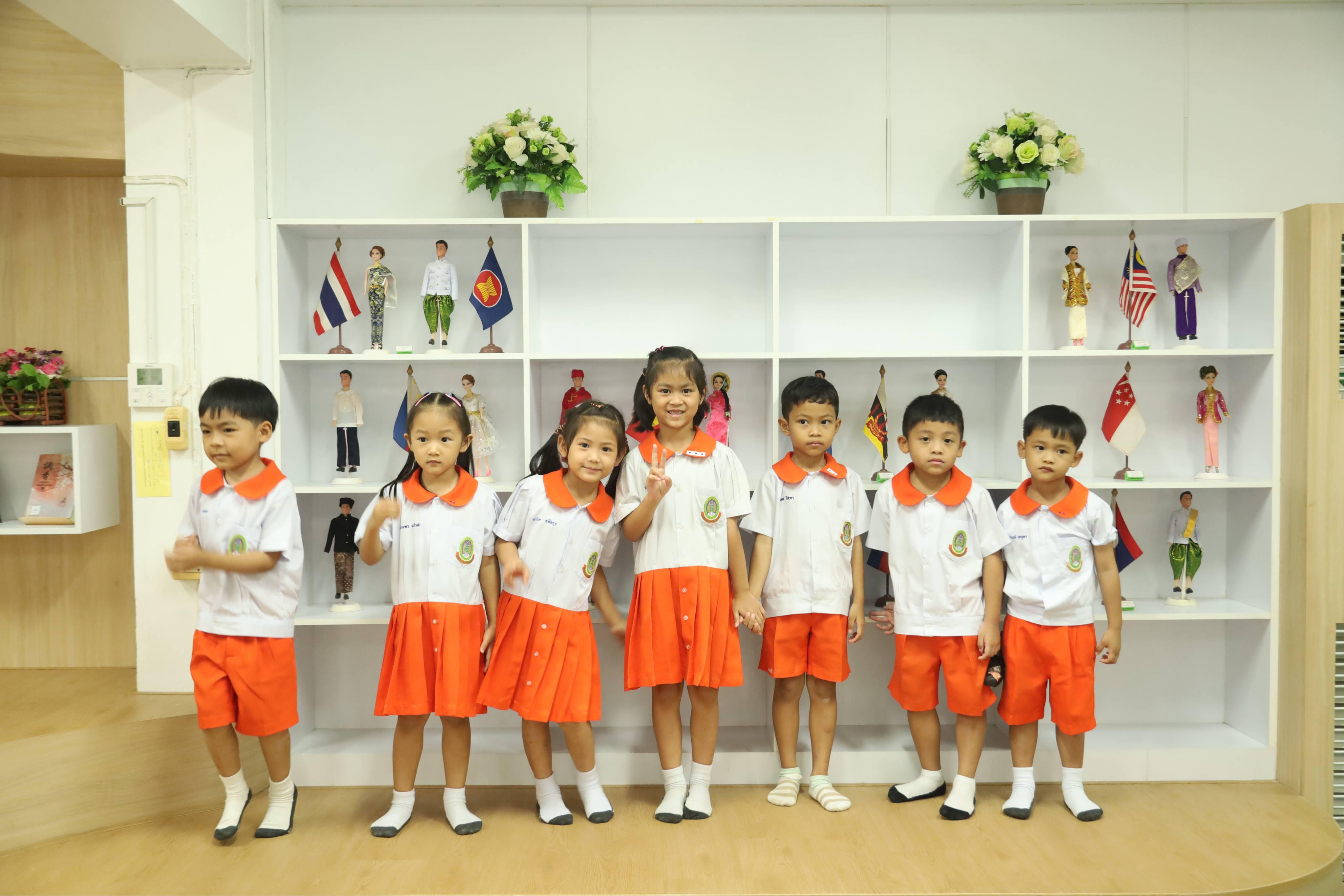 4. กิจกรรมทัวร์ "ห้องสมุด" นักเรียน ระดับชั้นอนุบาล 3 โรงเรียนอนุบาลราชภัฏกำแพงเพชร