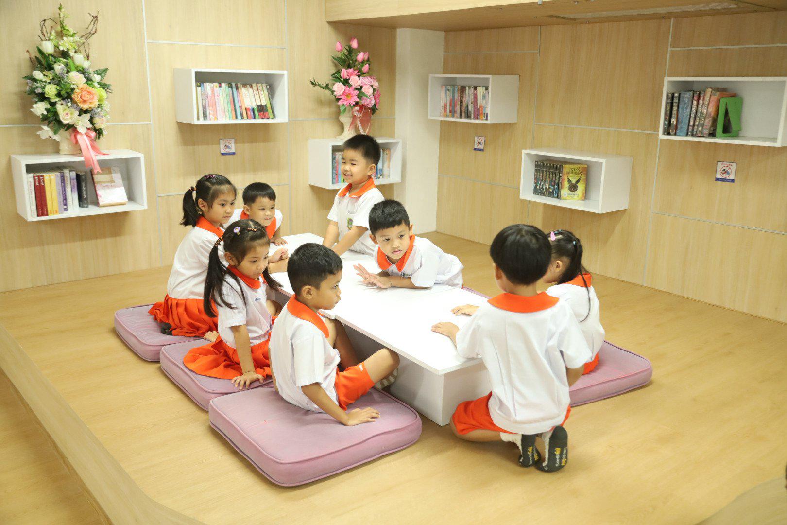 8. กิจกรรมทัวร์ "ห้องสมุด" นักเรียน ระดับชั้นอนุบาล 3 โรงเรียนอนุบาลราชภัฏกำแพงเพชร