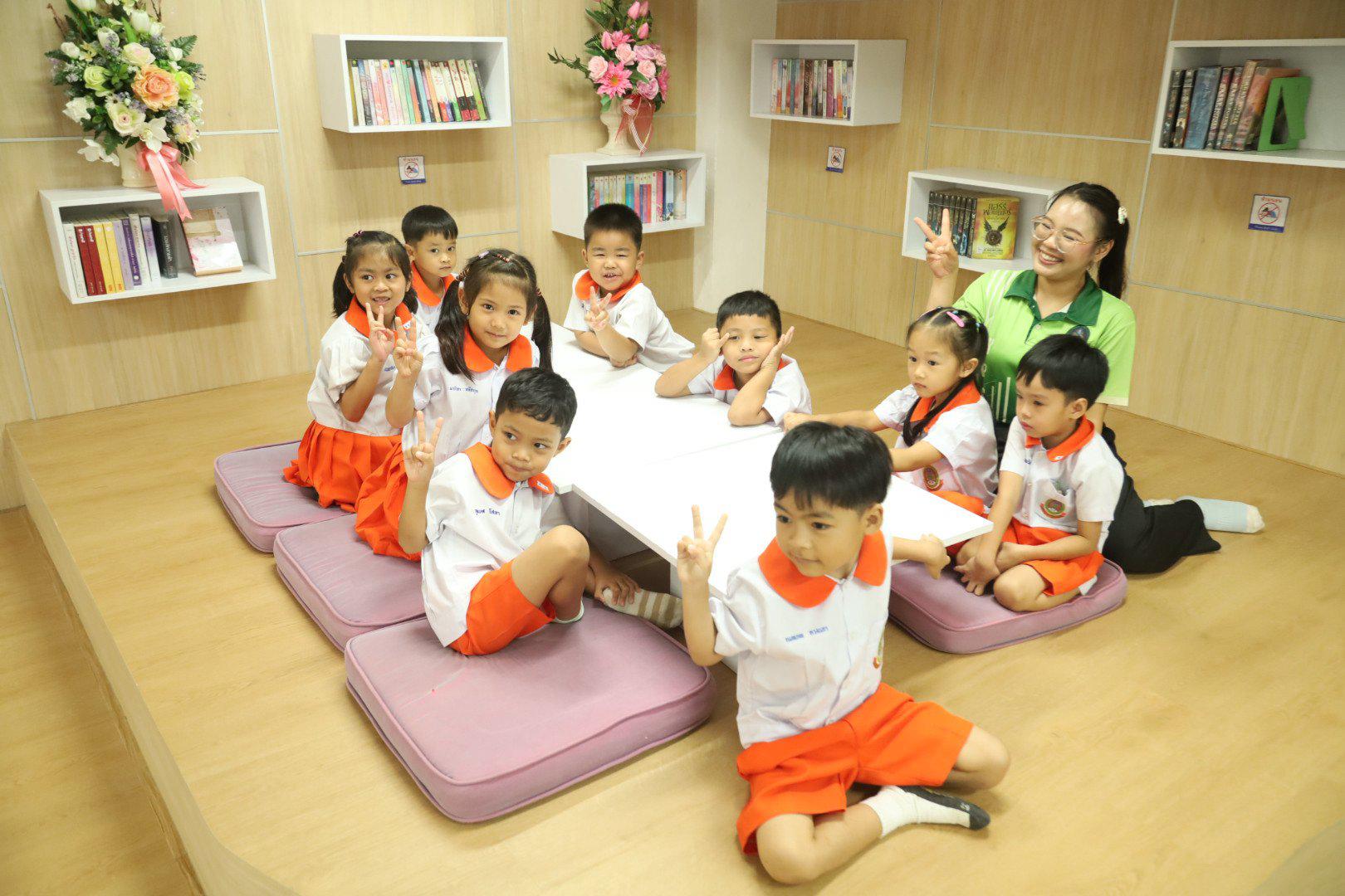 10. กิจกรรมทัวร์ "ห้องสมุด" นักเรียน ระดับชั้นอนุบาล 3 โรงเรียนอนุบาลราชภัฏกำแพงเพชร