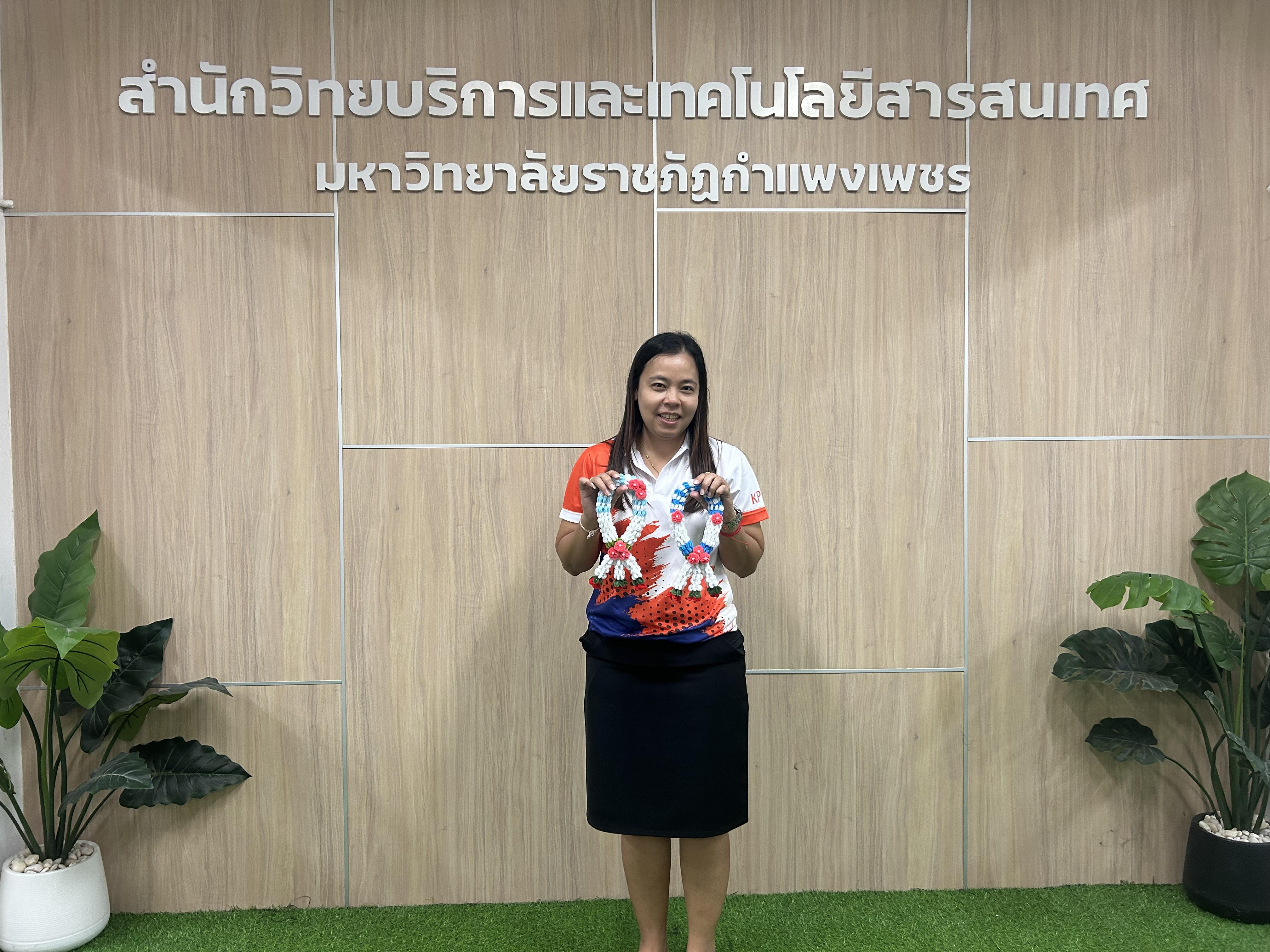 130. กิจกรรม DIY ประดิษฐ์พวงมาลัยดอกมะลิจากลวดกำมะหยี่เนื่องในวันแม่แห่งชาติ