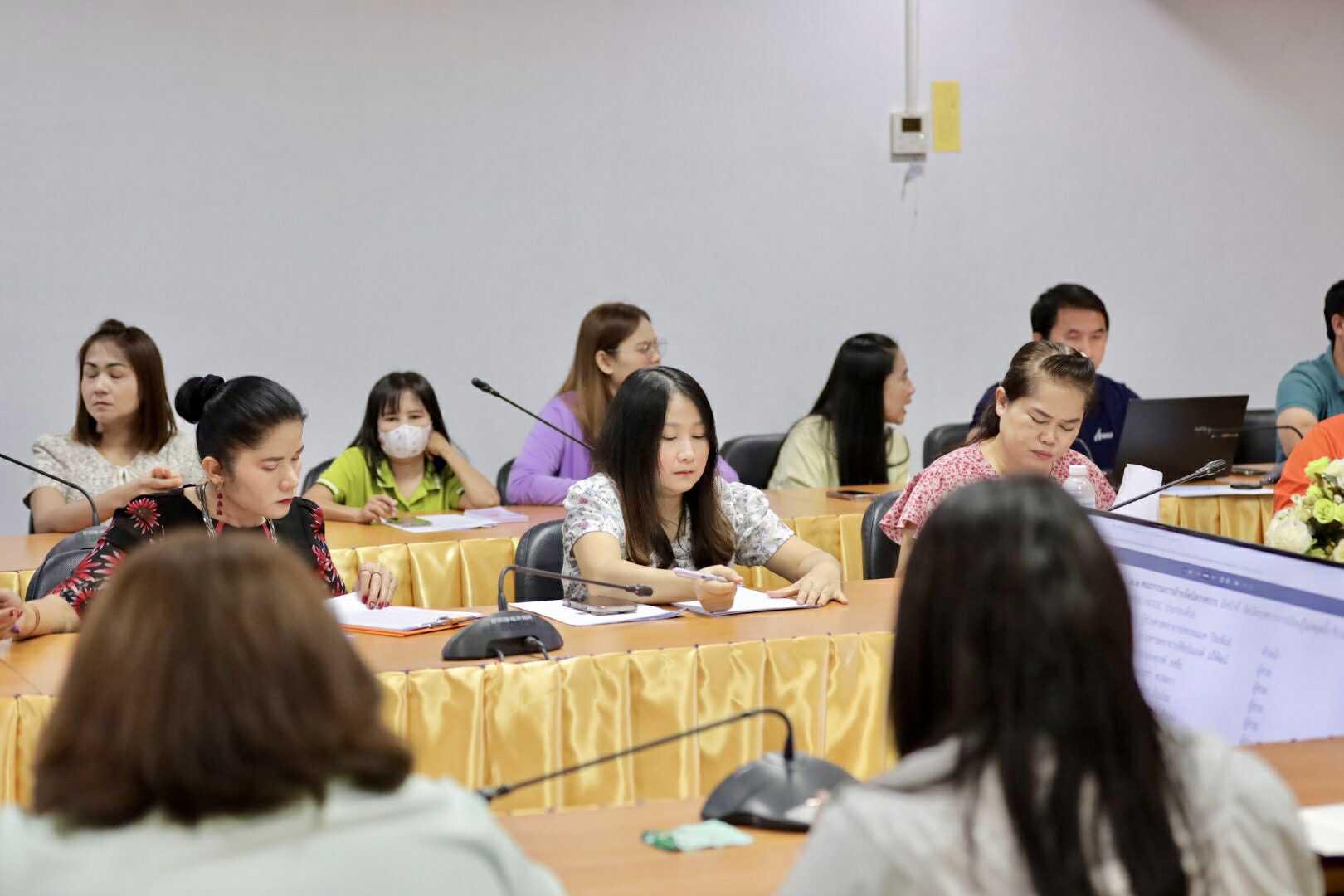 9. การประชุมเตรียมความพร้อมจัดงานนิทรรศการวิชาการสำนักวิทยบริการและเทคโนโลยีสารสนเทศ มหาวิทยาลัยราชภัฏกำแพงเพชร  ภายใต้หัวข้อ “การเรียนรู้ไม่หยุดยั้งกับระบบคลังหน่วยกิตด้วย KPRU MOOC”