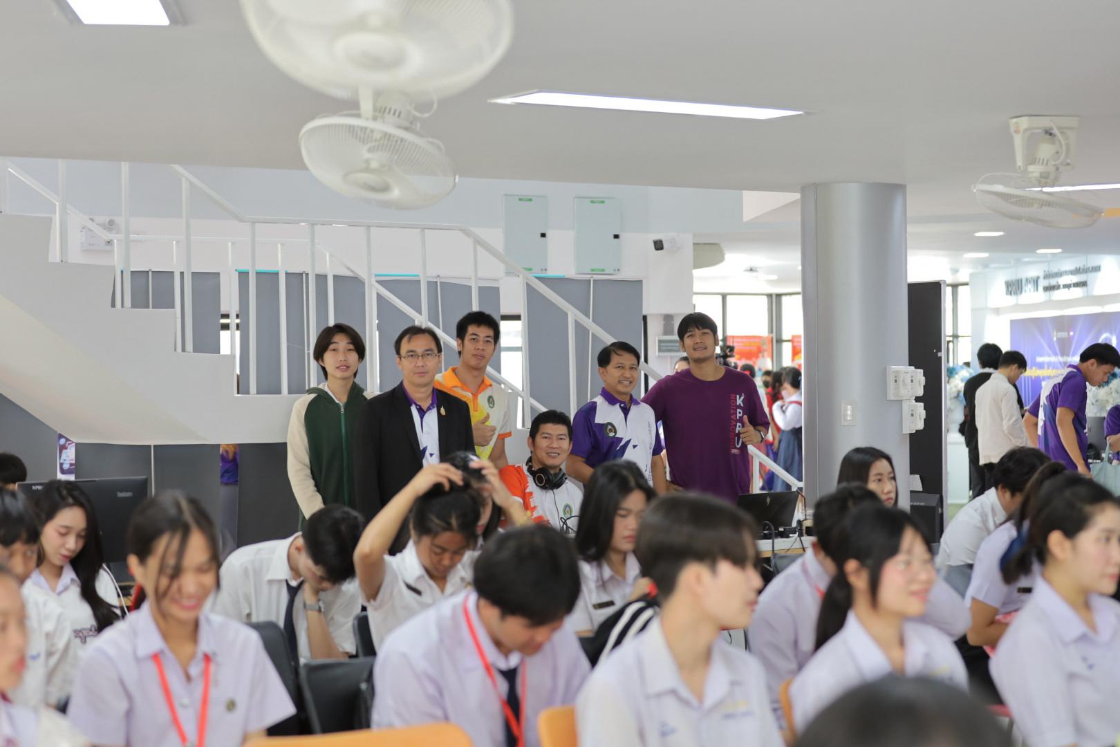 124. นิทรรศการวิชาการ สำนักวิทยบริการและเทคโนโลยีสารสนเทศ มหาวิทยาลัยราชภัฏกำแพงเพชร ภายใต้หัวข้อ “การเรียนรู้ไม่หยุดยั้งกับระบบคลังหน่วยกิตด้วย KPRU MOOC” ประจำปี 2568