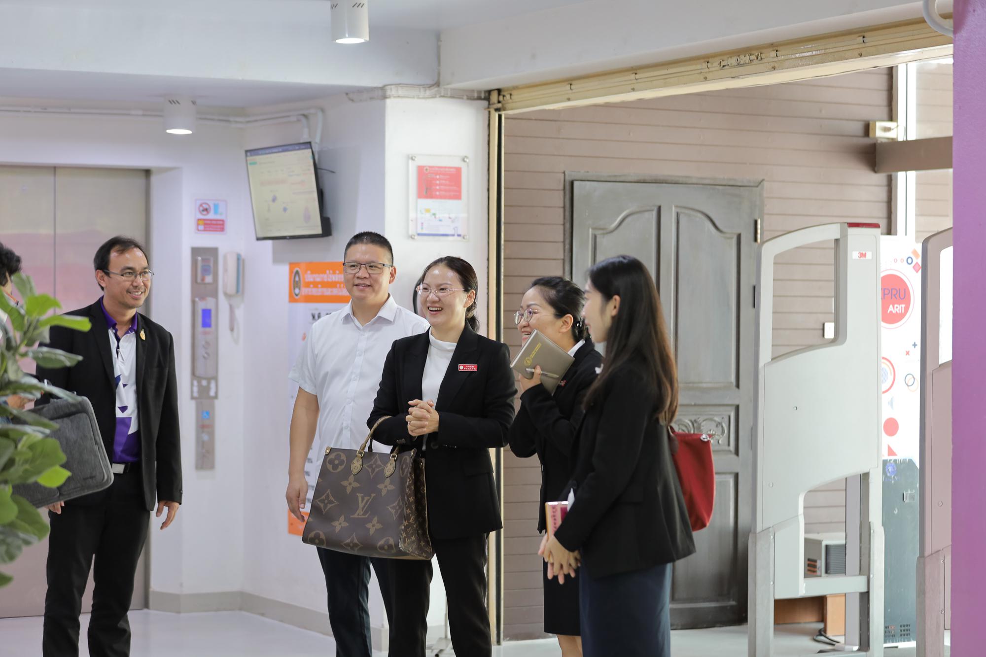 3. ต้อนรับคณะผู้บริหาร วิทยาลัยอาชีวศึกษาและเทคนิคสิบสองปันนา ประเทศสาธารณรัฐประชาชนจีน