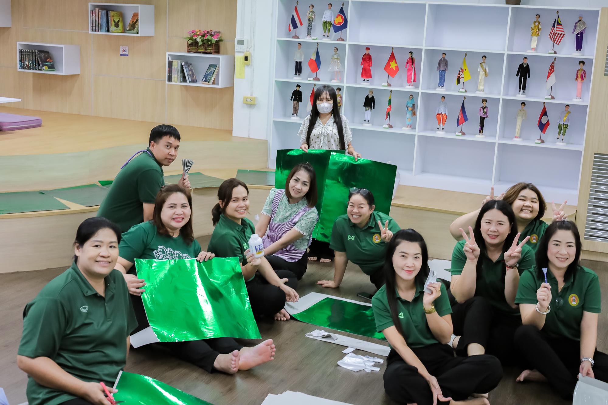 2. บุคลากรสำนักวิทยบริการและเทคโนโลยีสารสนเทศ เตรียมอุปกรณ์ร่วมงานกีฬามหาวิทยาลัยราชภัฏกำแพงเพชร ในวันที่ 29 กันยายน 2568