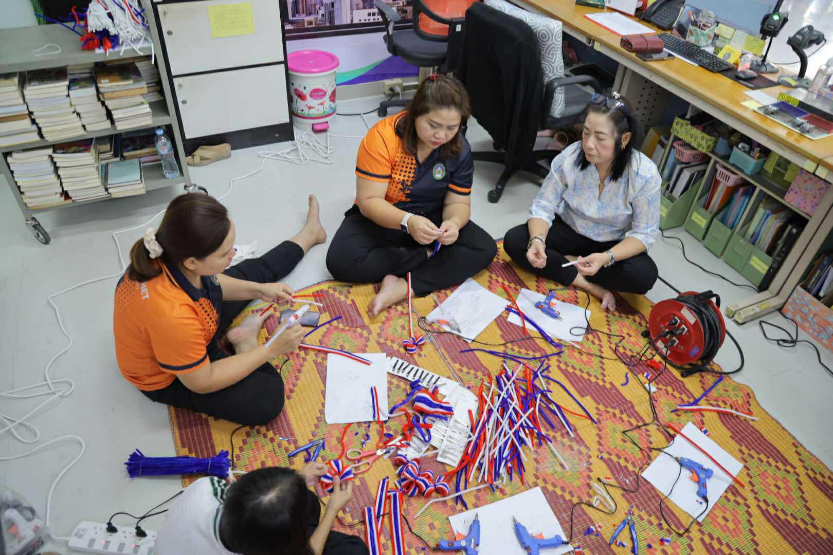 4. บุคลากรสำนักวิทยบริการและเทคโนโลยีสารสนเทศ เตรียมอุปกรณ์ร่วมงานกีฬามหาวิทยาลัยราชภัฏกำแพงเพชร ในวันที่ 29 กันยายน 2568