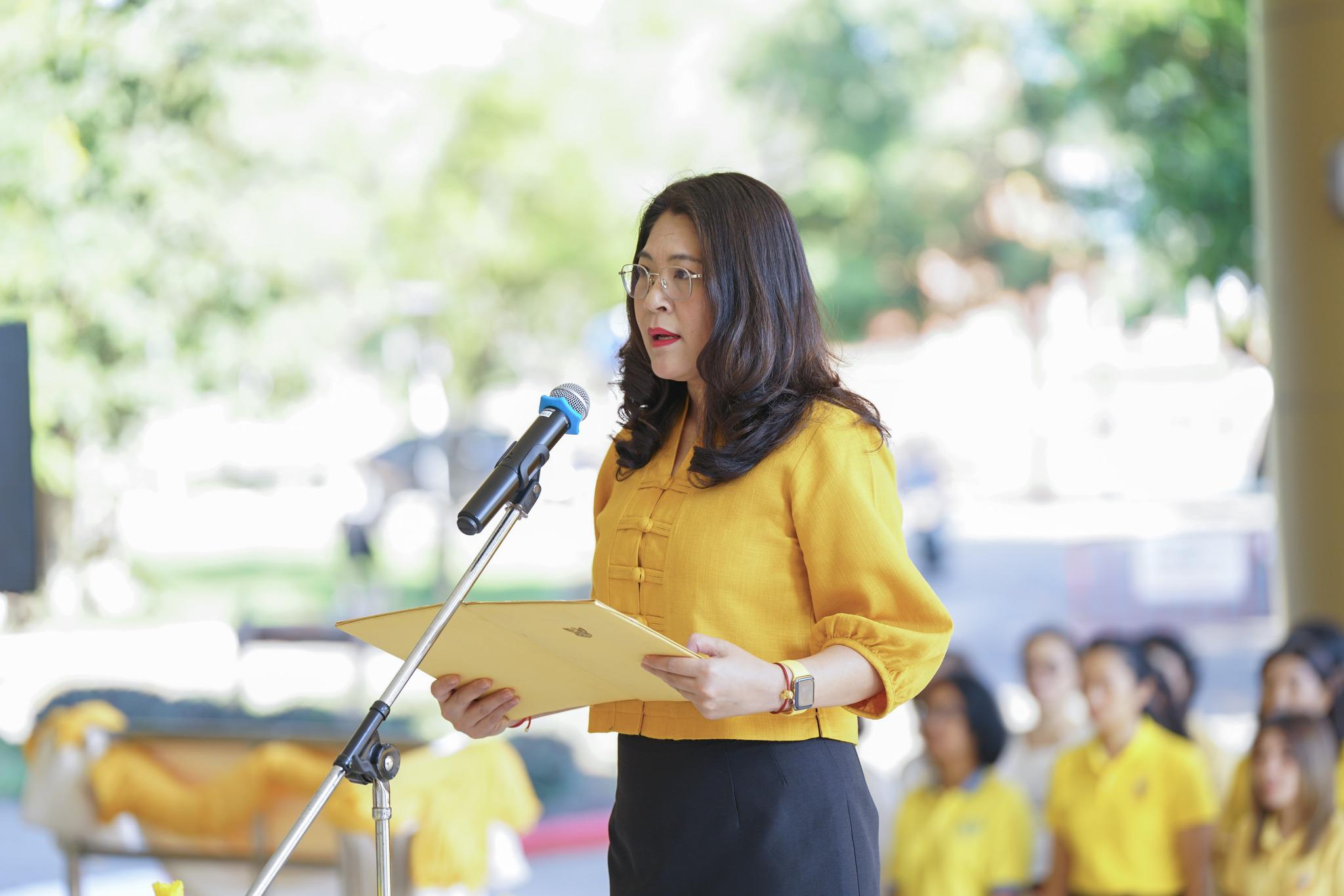 8. 13 ตุลาคม วันนวมินทรมหาราช