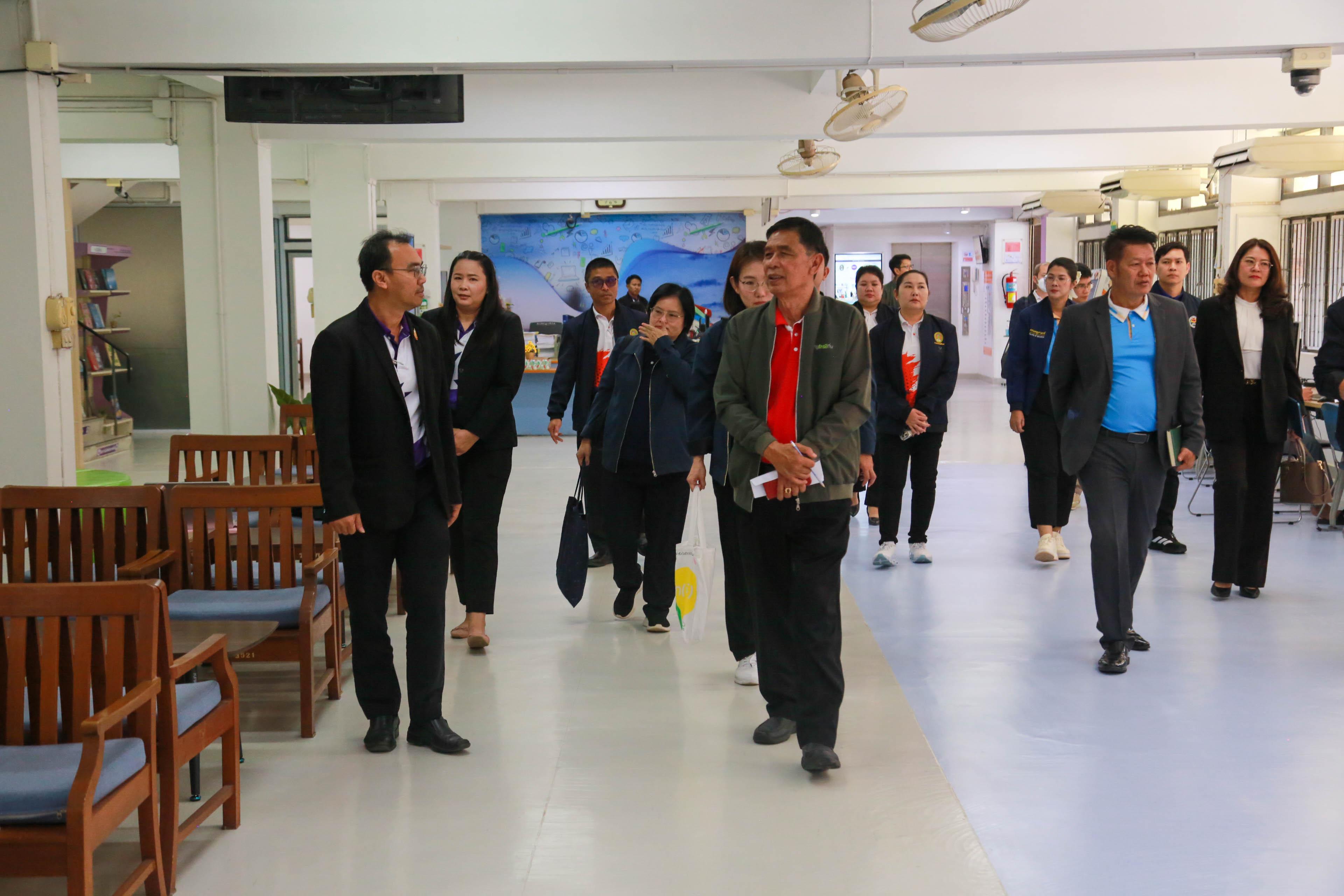 8. ต้อนรับ คณะผู้ทรงคุณวุฒิจากกองทุนเพื่อความเสมอภาคทางการศึกษา (กสศ.) ลงพื้นที่ศึกษาข้อมูลเชิงลึกในพื้นที่สถาบันผลิตและพัฒนาครู เพื่อคัดเลือกร่วมโครงการครูรัก(ษ์)ถิ่น รุ่นที่ 6 ปีการศึกษา 2569