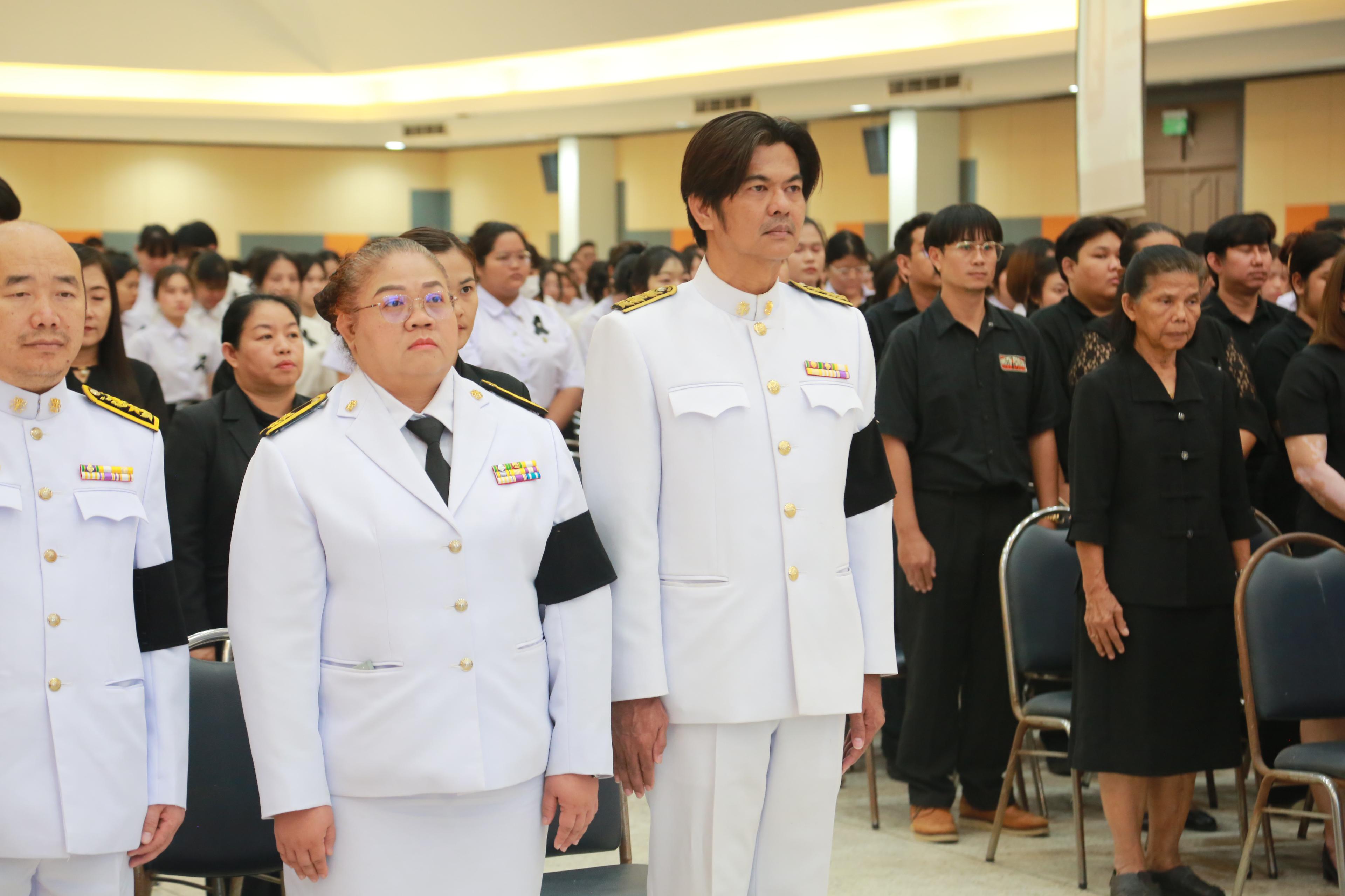 15. พิธีถวายความอาลัยน้อมรำลึกในพระมหากรุณาธิคุณ สมเด็จพระนางเจ้าสิริกิติ์ พระบรมราชินีนาถ พระบรมราชชนนีพันปีหลวง