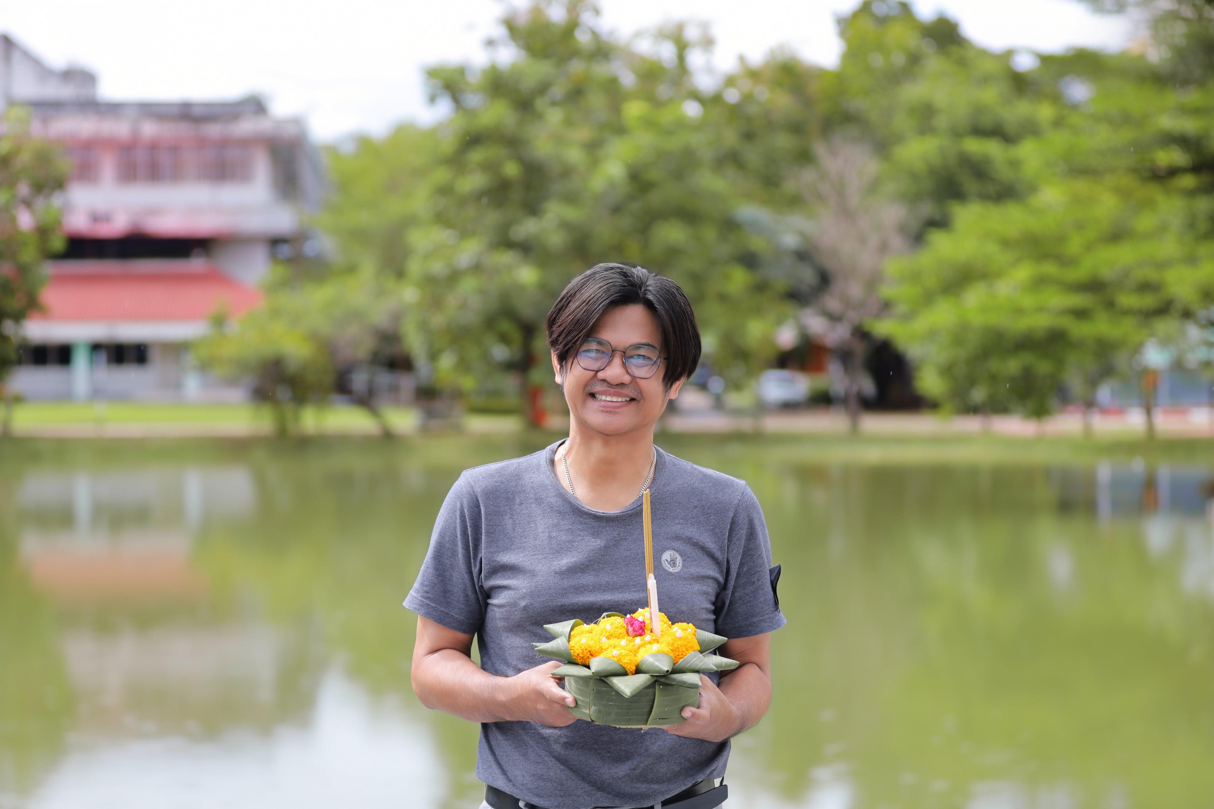 1. กิจกรรมประดิษฐ์กระทงจากวัสดุธรรมชาตื