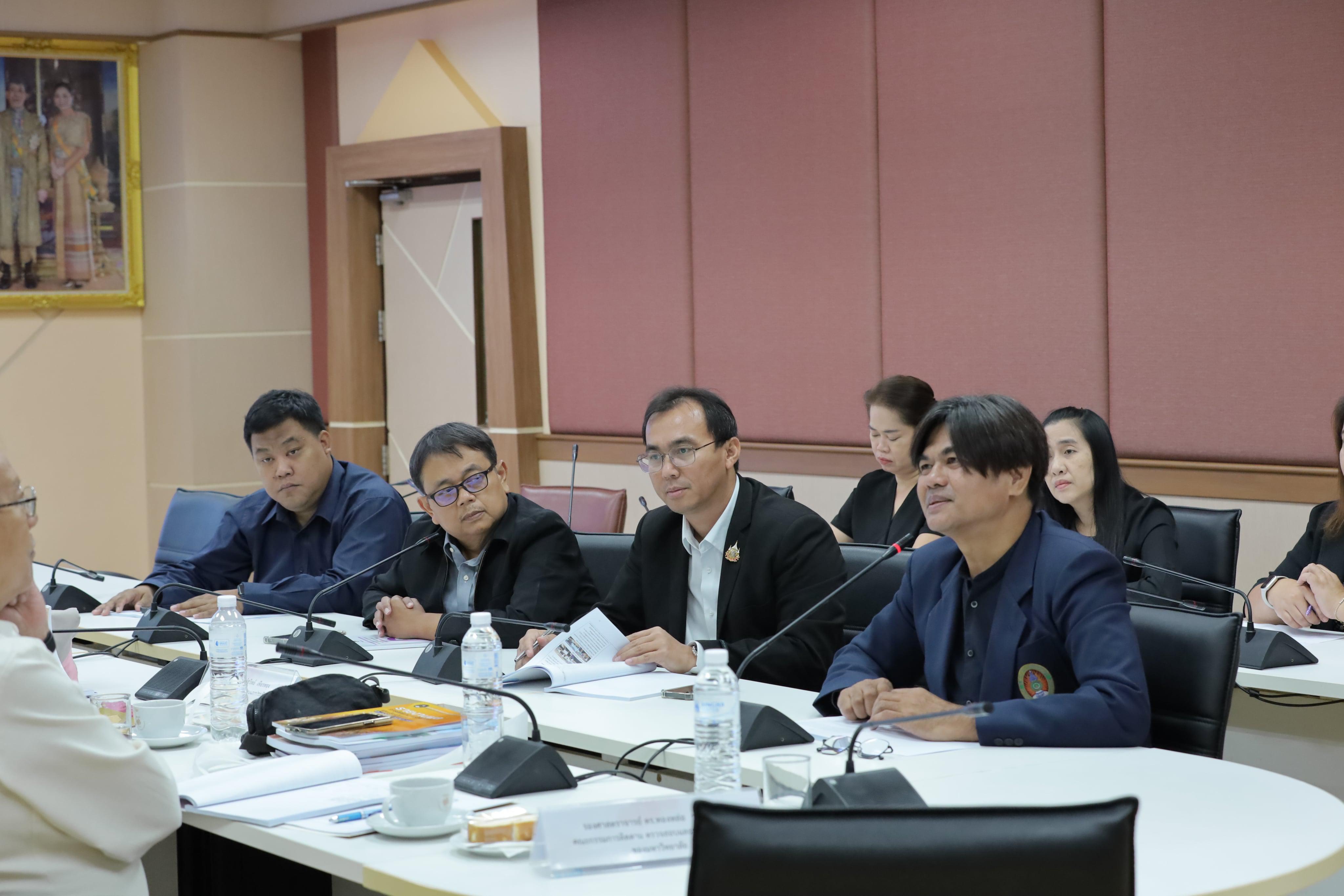 12. ติดตาม ตรวจสอบ และประเมินผลงาน ระดับสำนัก สถาบัน คณะ และมหาวิทยาลัย