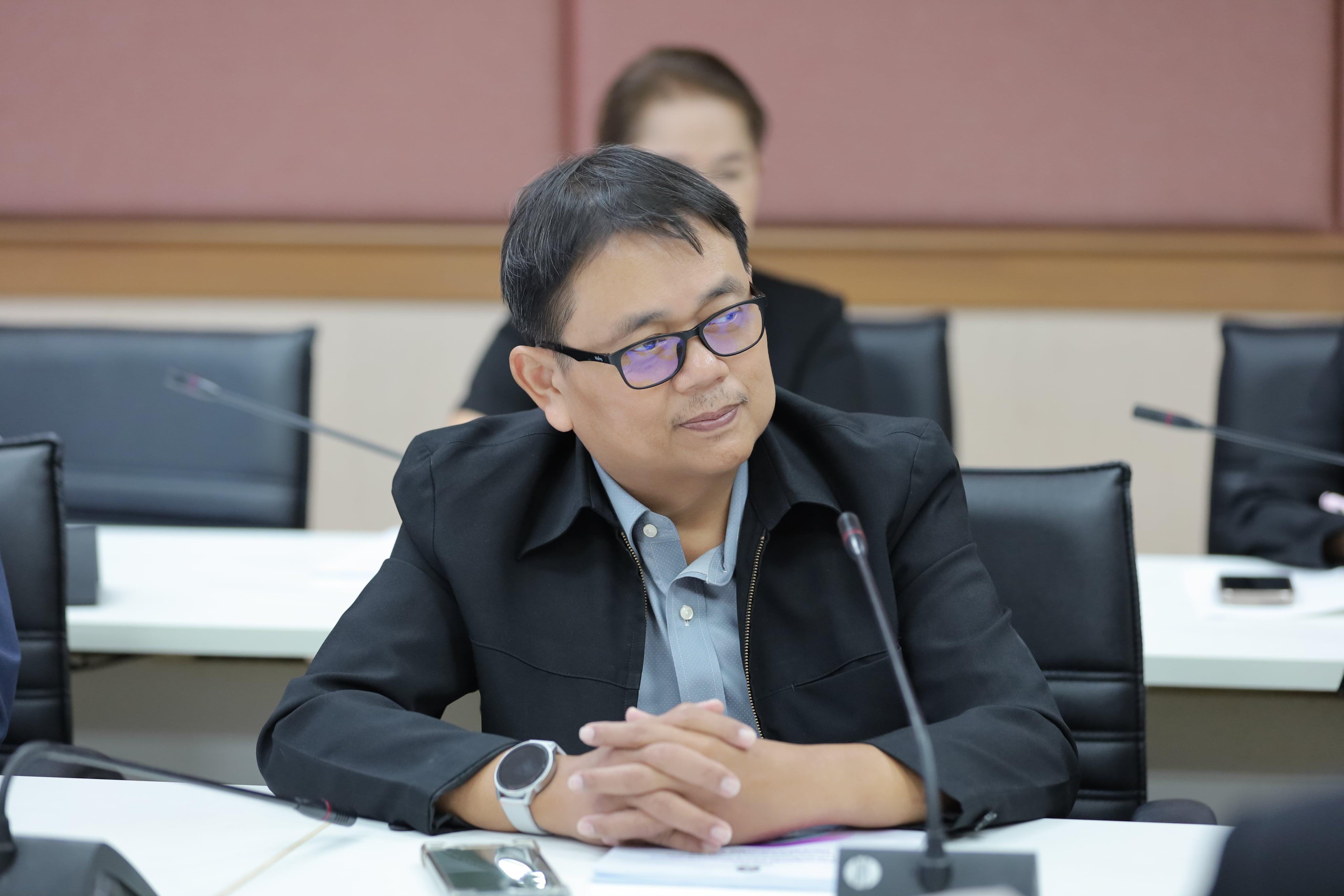 28. ติดตาม ตรวจสอบ และประเมินผลงาน ระดับสำนัก สถาบัน คณะ และมหาวิทยาลัย