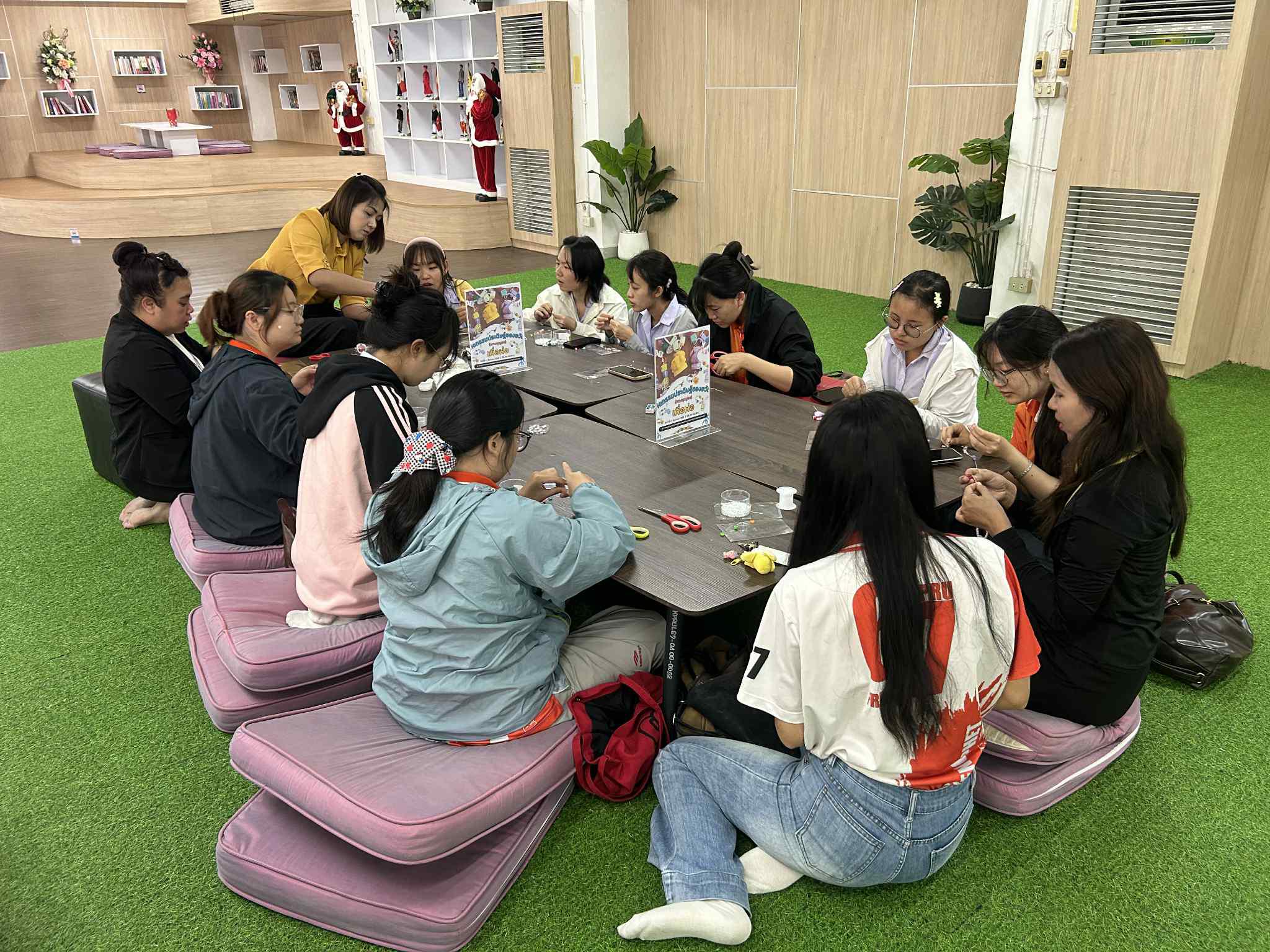 18. กิจกรรมประดิษฐ์ของขวัญ (พวงกุญแจ) เพื่อพ่อ