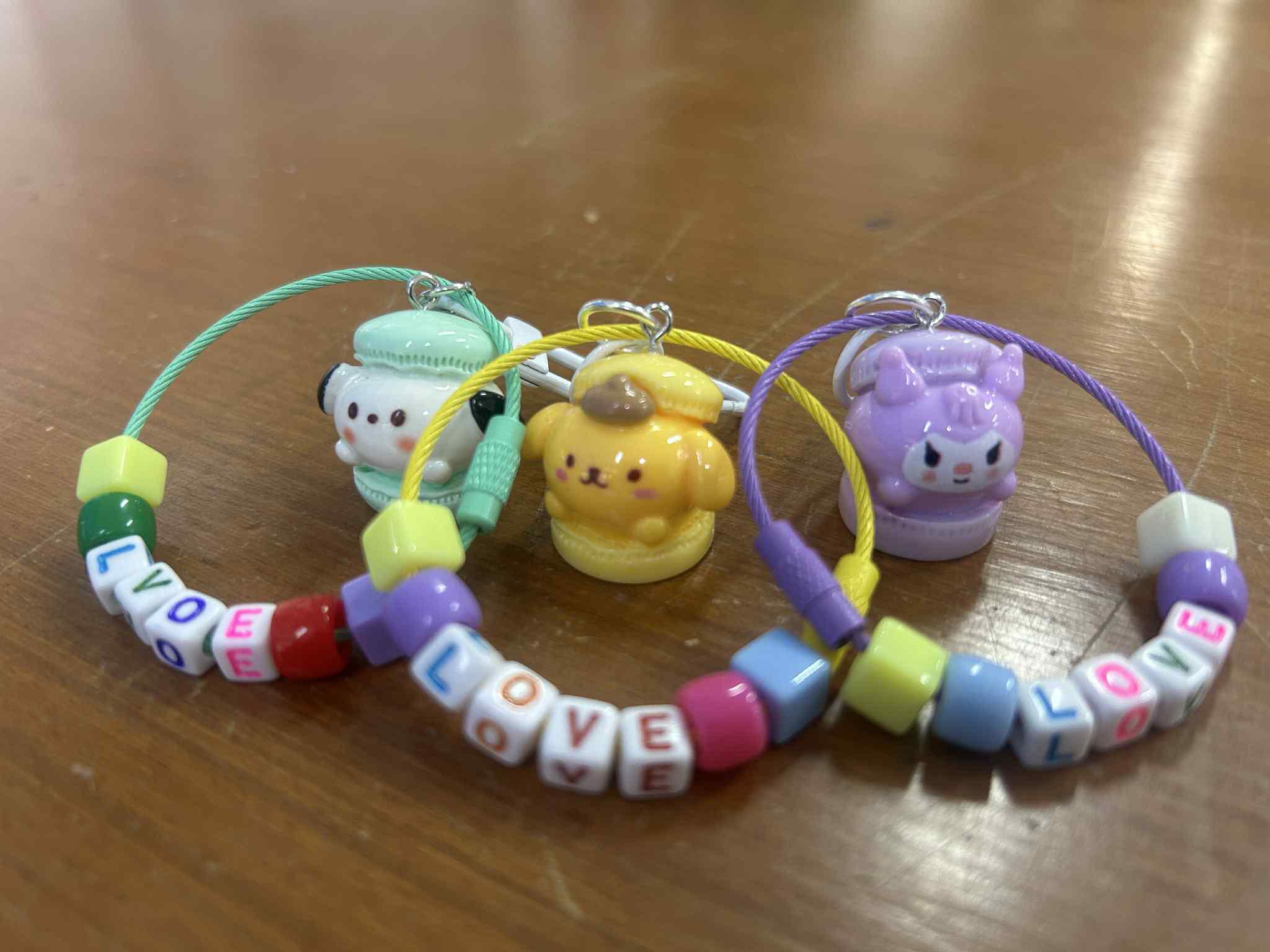 49. กิจกรรมประดิษฐ์ของขวัญ (พวงกุญแจ) เพื่อพ่อ ระหว่างวันที่ 3-4 ธันวาคม 2568