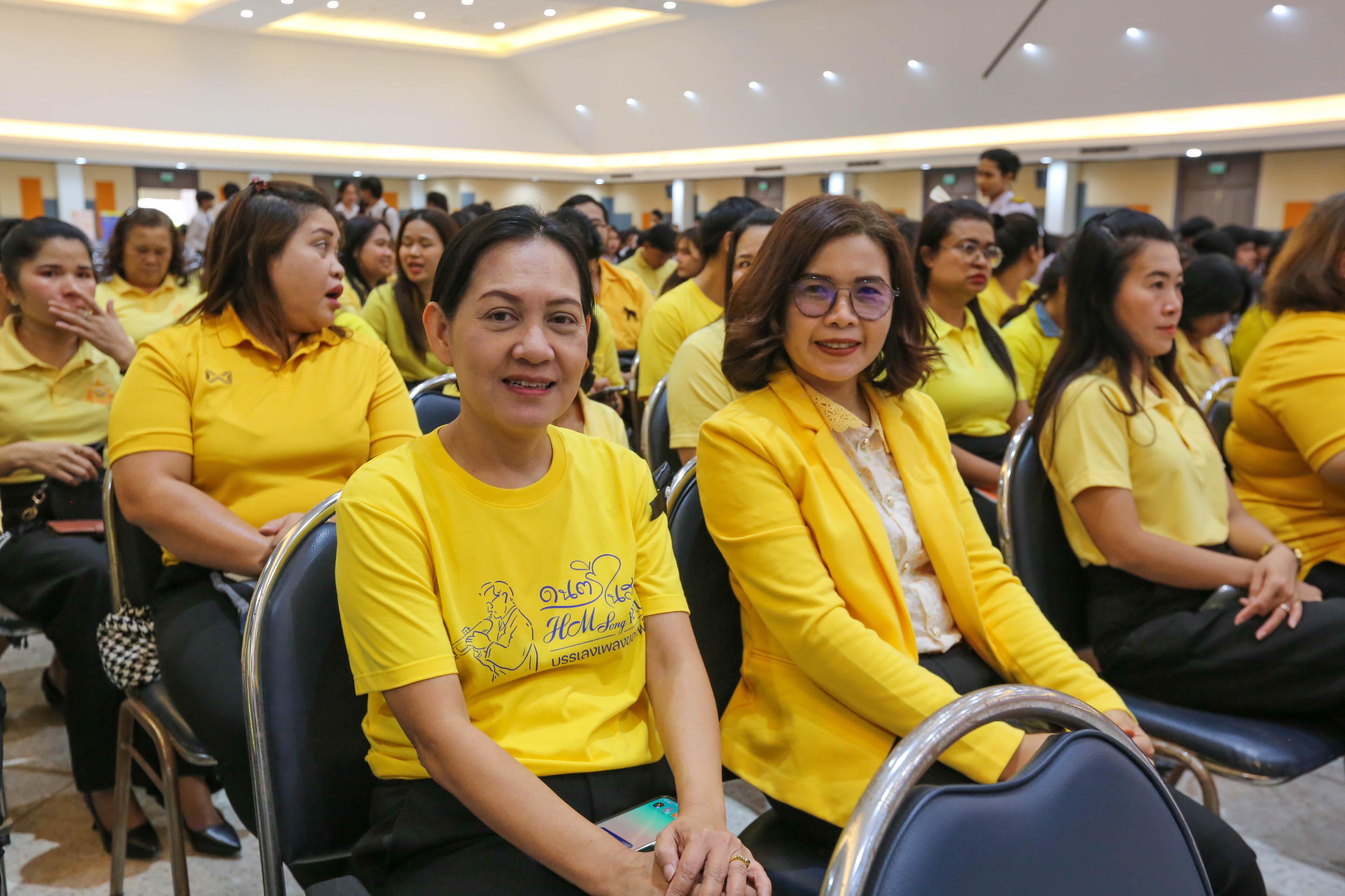 4. พิธีน้อมรำลึกในพระมหากรุณาธิคุณเนื่องในวันพระบรมราชสมภพพระบาทสมเด็จพระบรมชนกาธิเบศร มหาภูมิพลอดุลยเดชมหาราช บรมนาถบพิตร วันชาติ และวันพ่อแห่งชาติ ประจำปี 2568