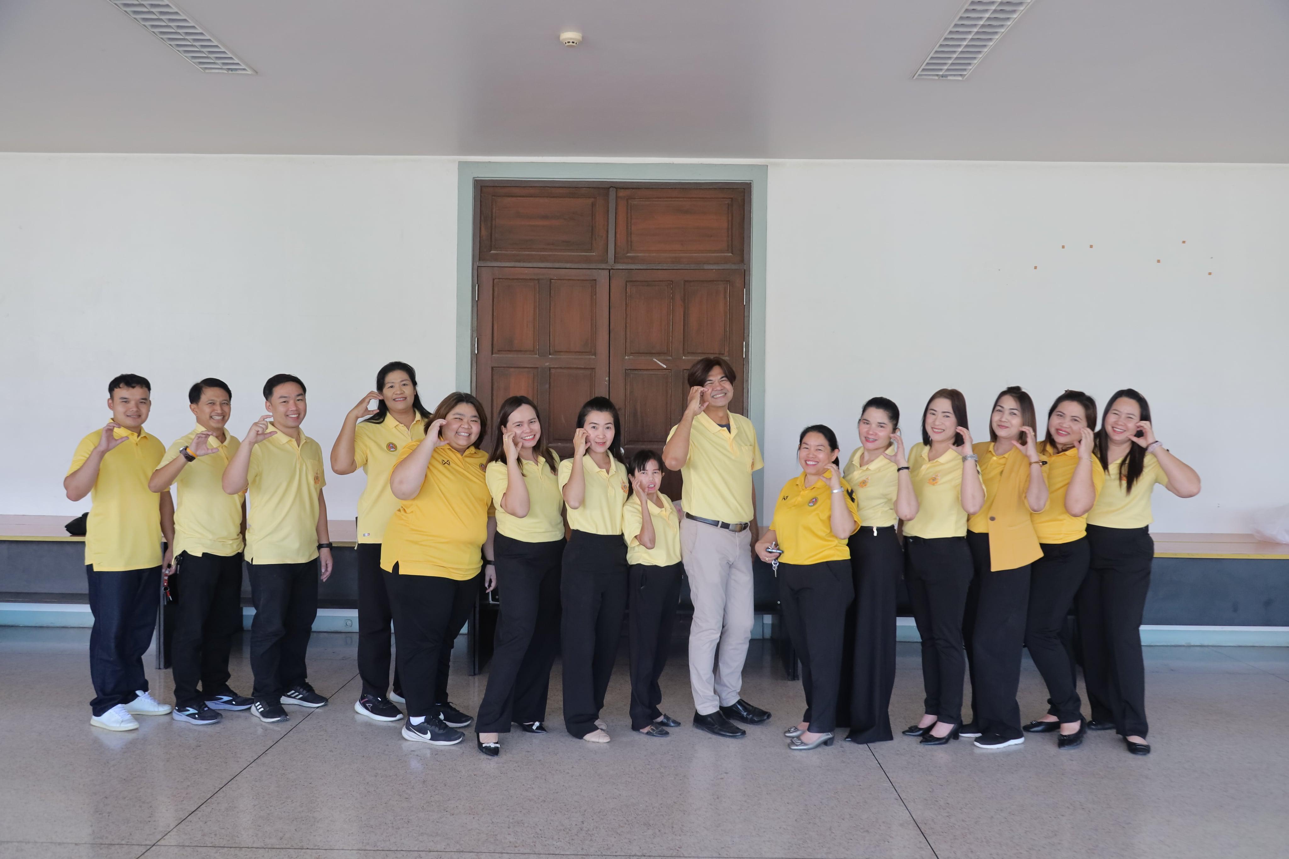 18. พิธีน้อมรำลึกในพระมหากรุณาธิคุณเนื่องในวันพระบรมราชสมภพพระบาทสมเด็จพระบรมชนกาธิเบศร มหาภูมิพลอดุลยเดชมหาราช บรมนาถบพิตร วันชาติ และวันพ่อแห่งชาติ ประจำปี 2568