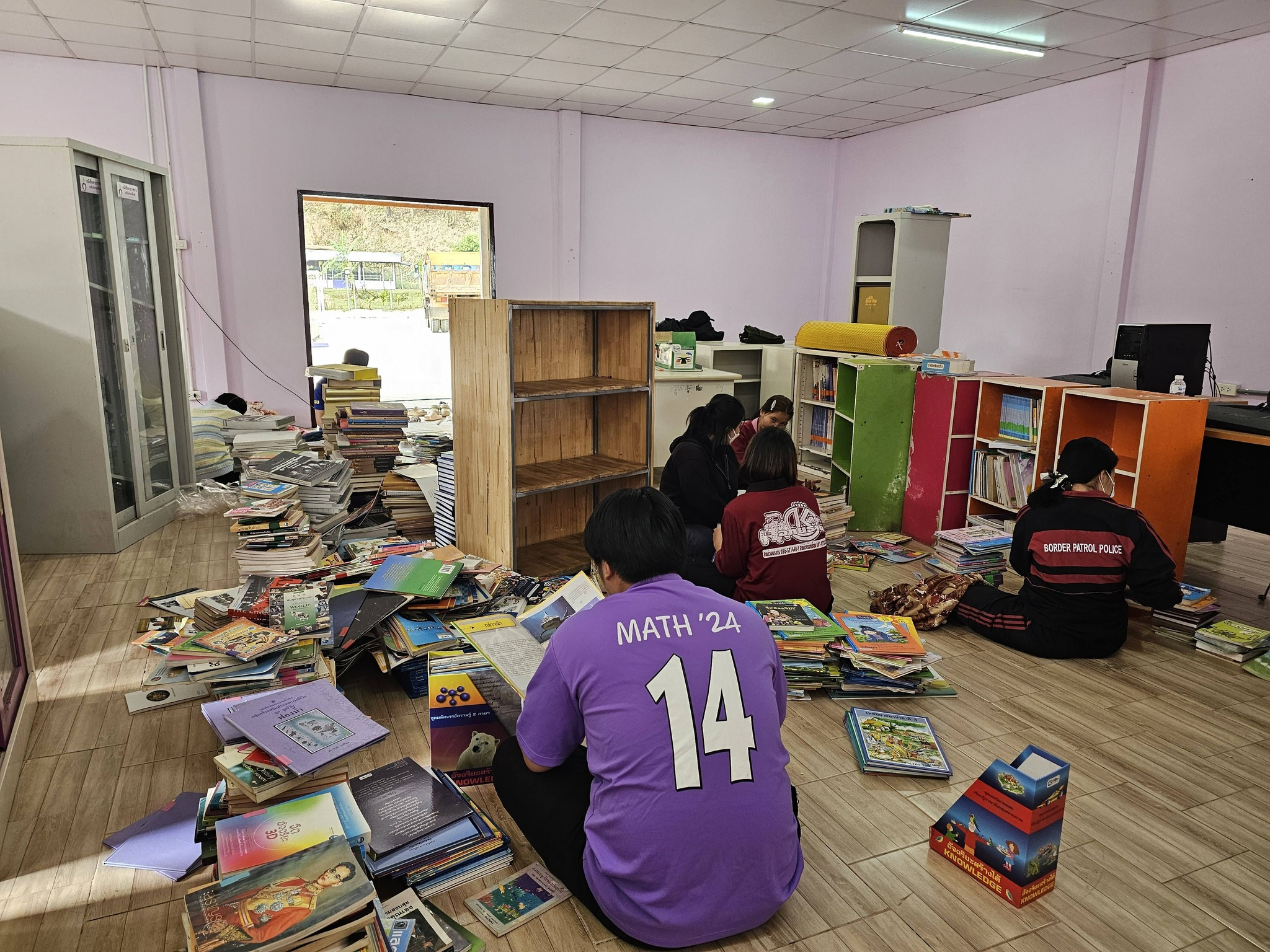 1. กิจกรรมออกค่ายอาสาพัฒนาโรงเรียนตำรวจตระเวนชายแดน