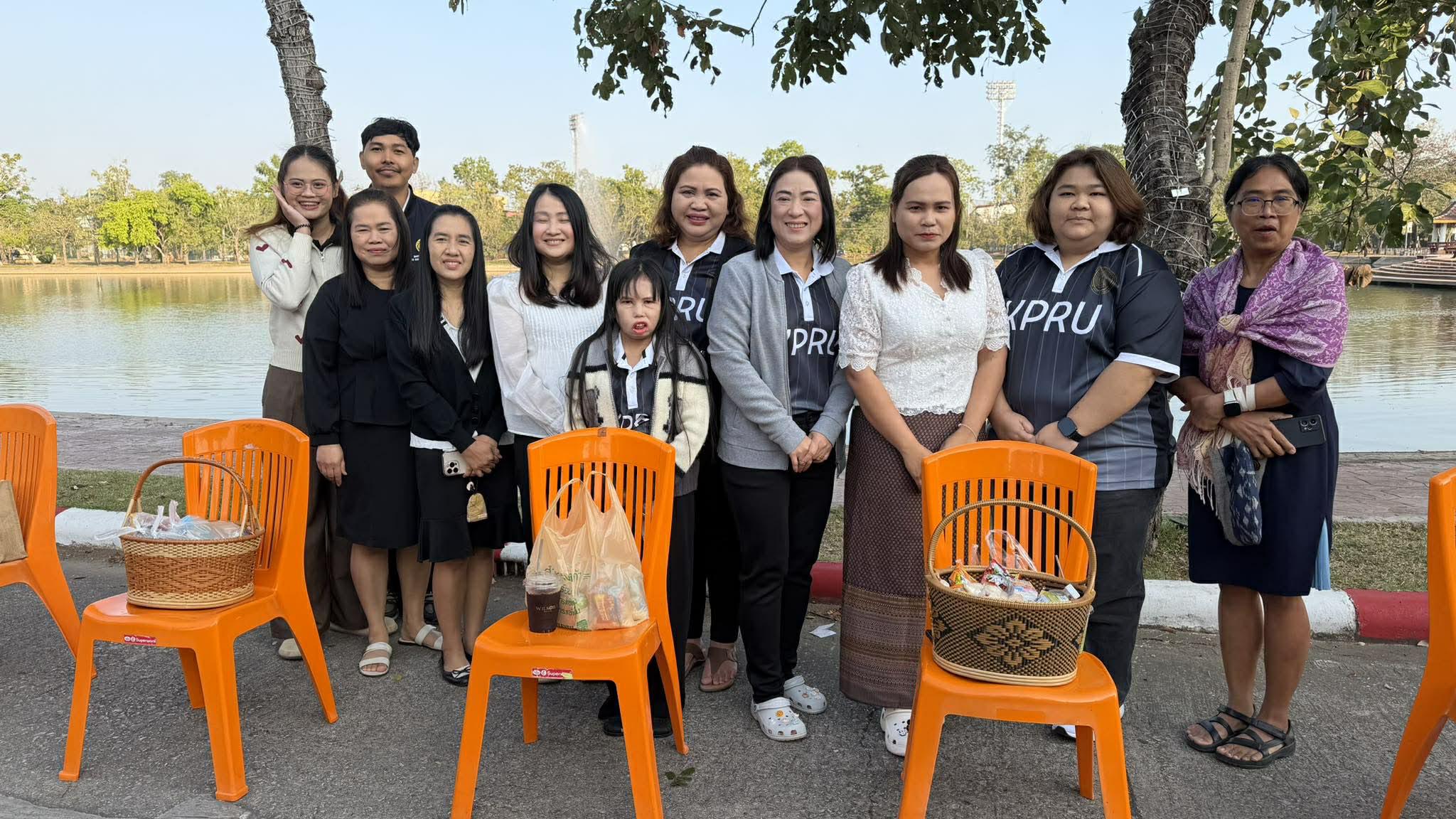 2. พิธีทำบุญตักบาตรข้าวสารอาหารแห้ง เนื่องในวันขึ้นปีใหม่ 2569