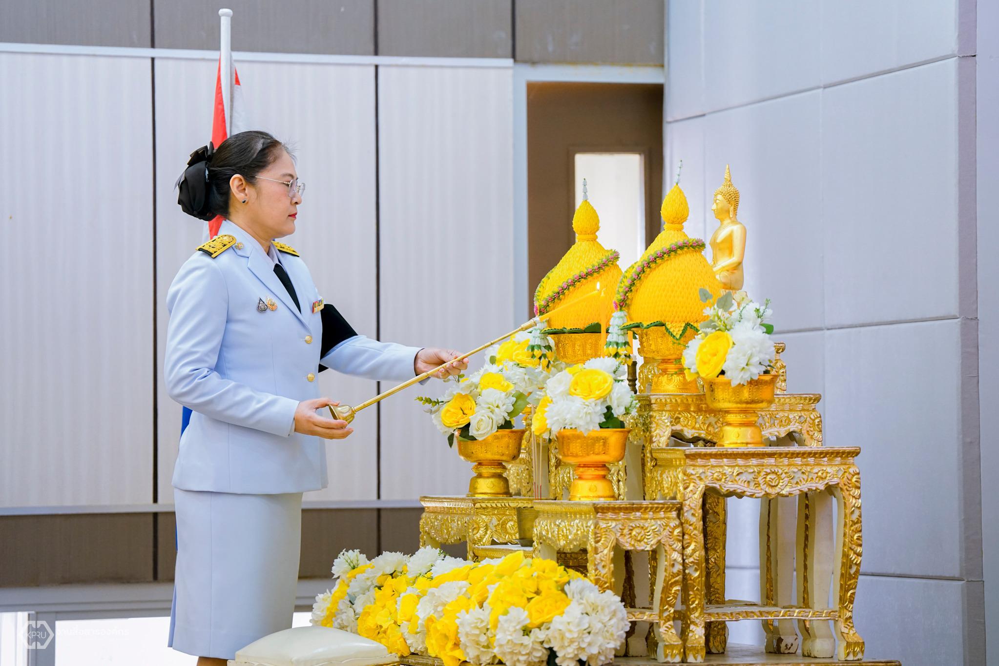10. พิธีรับพระราชทานเครื่องราชอิสริยาภรณ์ เบื้องหน้าพระบรมฉายาลักษณ์พระบาทสมเด็จพระเจ้าอยู่หัว ประจำปี 2565-2567