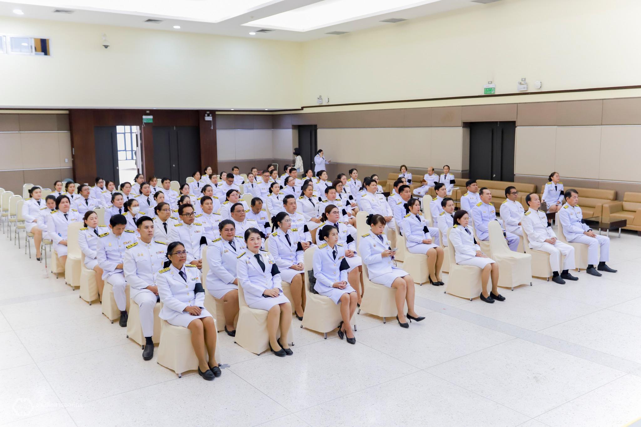 2. พิธีรับพระราชทานเครื่องราชอิสริยาภรณ์ เบื้องหน้าพระบรมฉายาลักษณ์พระบาทสมเด็จพระเจ้าอยู่หัว ประจำปี 2565-2567