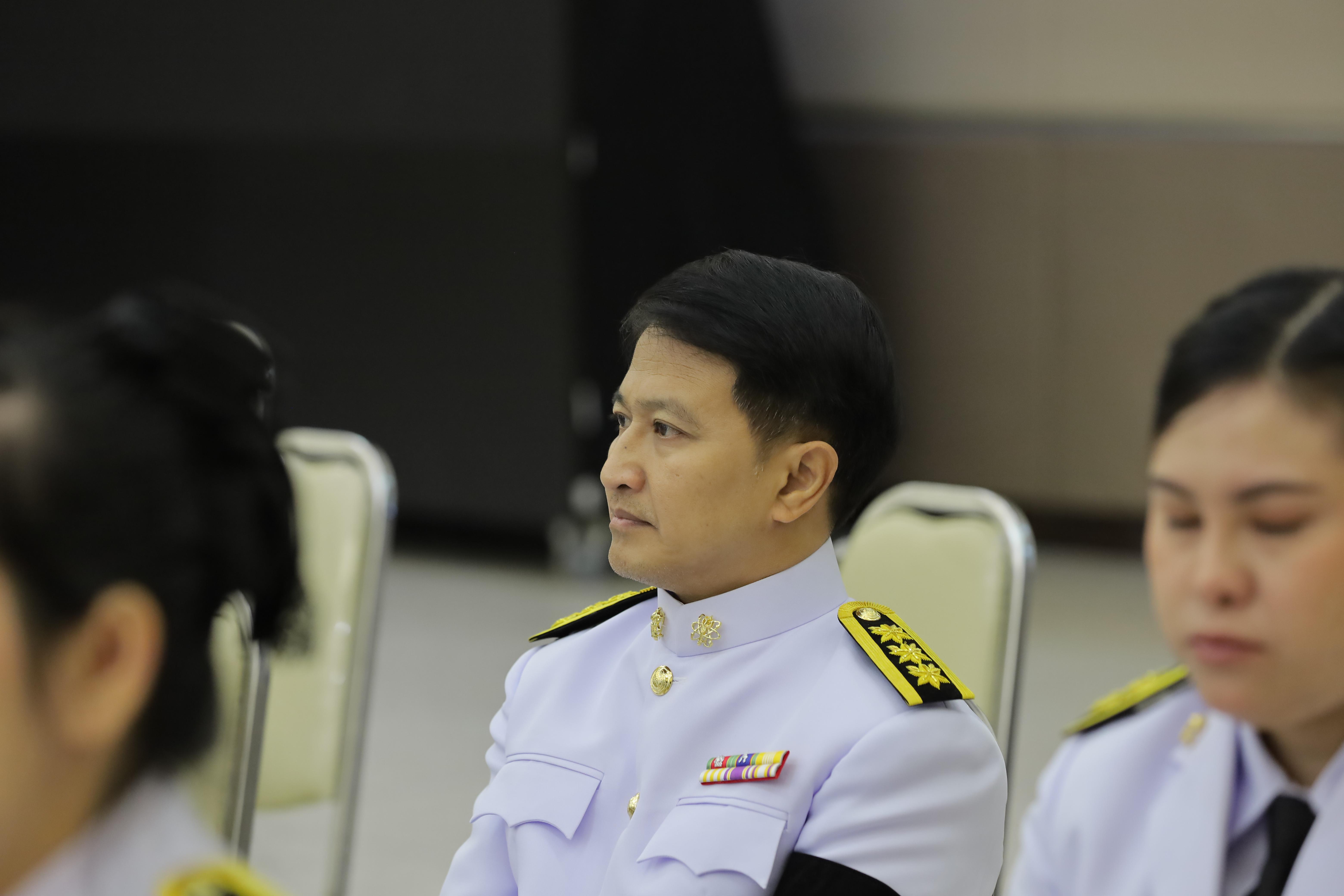 15. พิธีรับพระราชทานเครื่องราชอิสริยาภรณ์ เบื้องหน้าพระบรมฉายาลักษณ์พระบาทสมเด็จพระเจ้าอยู่หัว ประจำปี 2565-2567