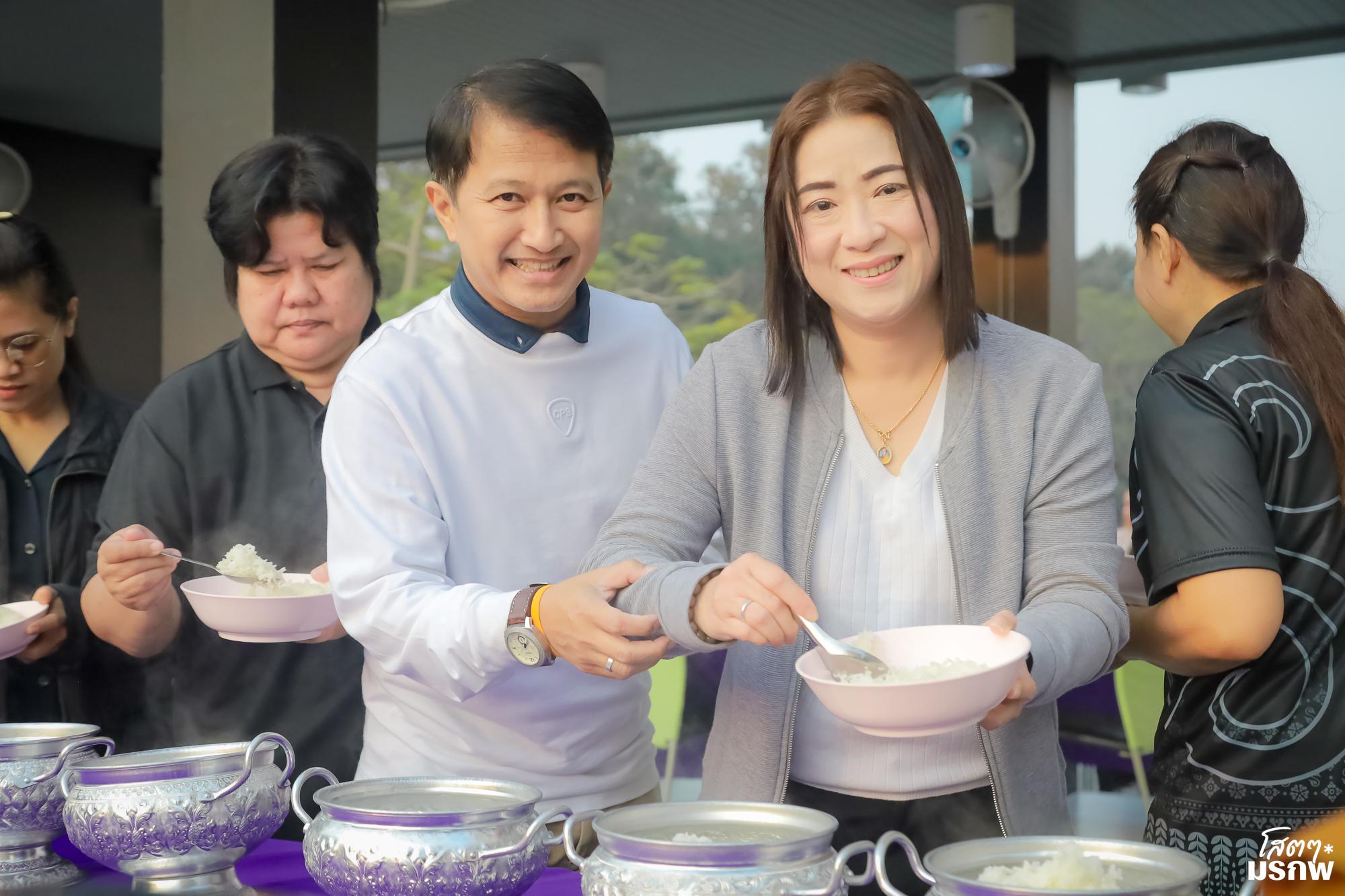 50. ทำบุญตักบาตรข้าวสารอาหารแห้ง เนื่องในวันขึ้นปีใหม่ ประจำปี 2569