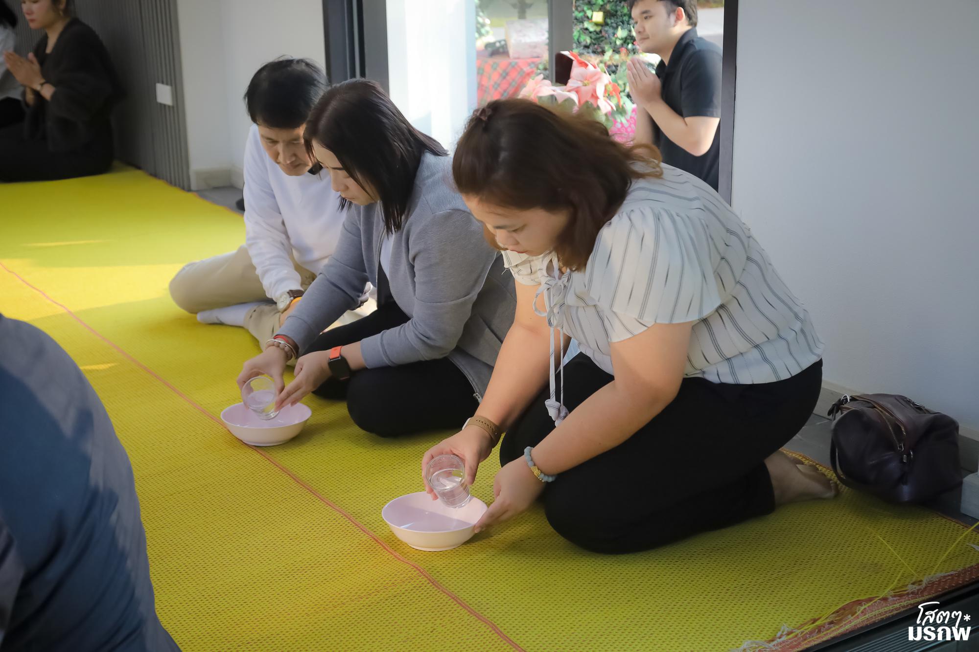 95. ทำบุญตักบาตรข้าวสารอาหารแห้ง เนื่องในวันขึ้นปีใหม่ ประจำปี 2569